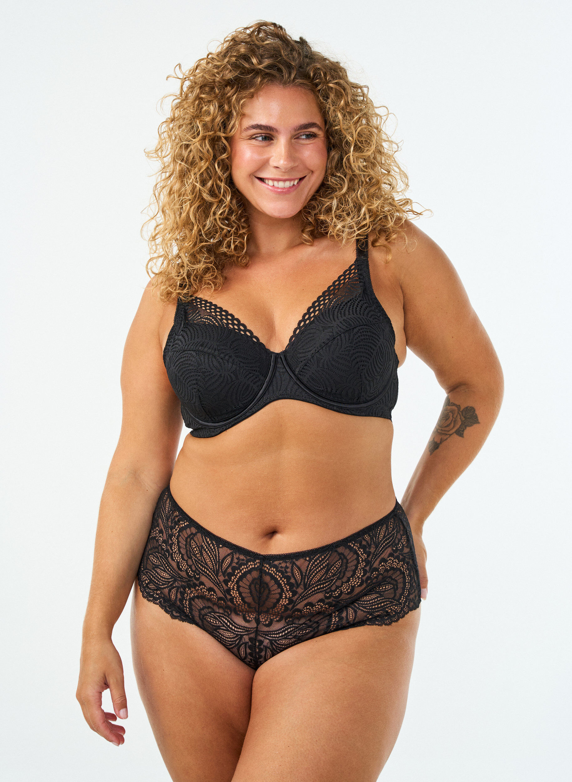 ZizziBlonde-bh med vatterede sk&aring;le, Sort, Model image number 1