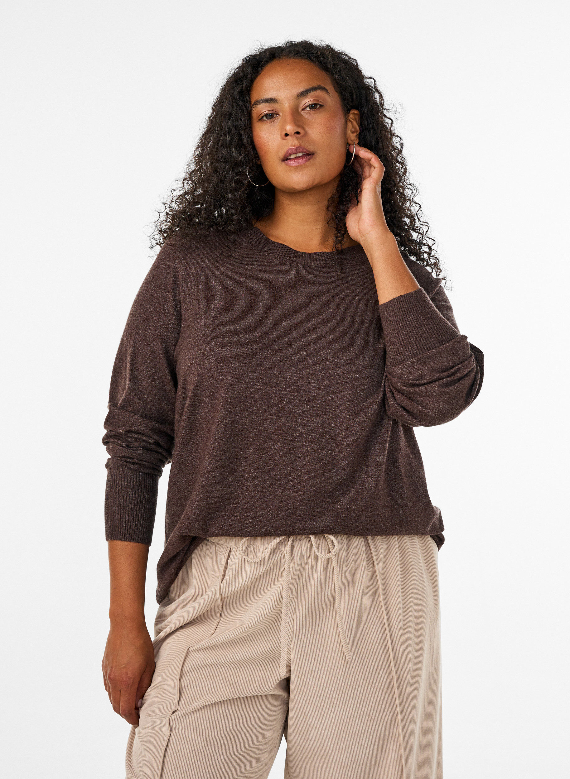 ZizziStrikbluse med rund hals, Brun, Model image number 0