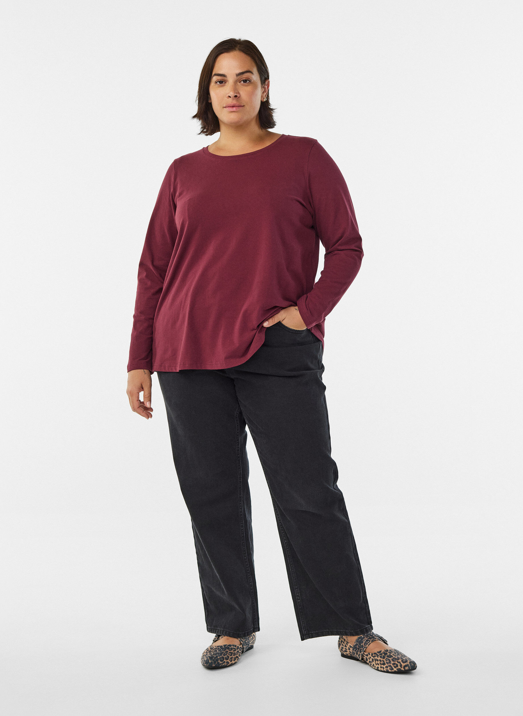 Zizzi Basis jerseybluse med lange &aelig;rmer, M&oslash;rk Bordeaux, Model image number 1