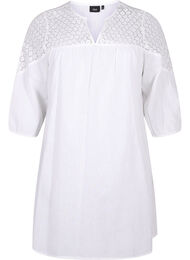 Kjole i bomuldsmix med hør og crochetdetalje, Bright White