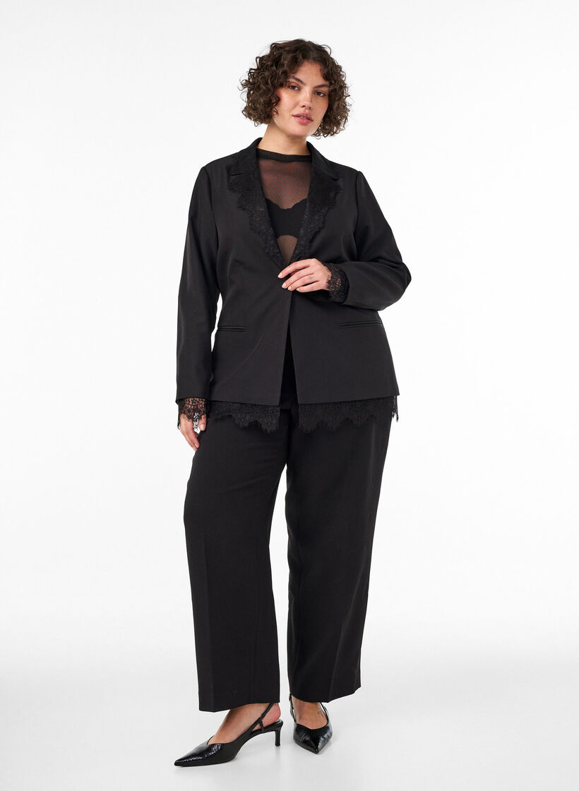 Blazer med blondekanter, Sort, Model image number 1