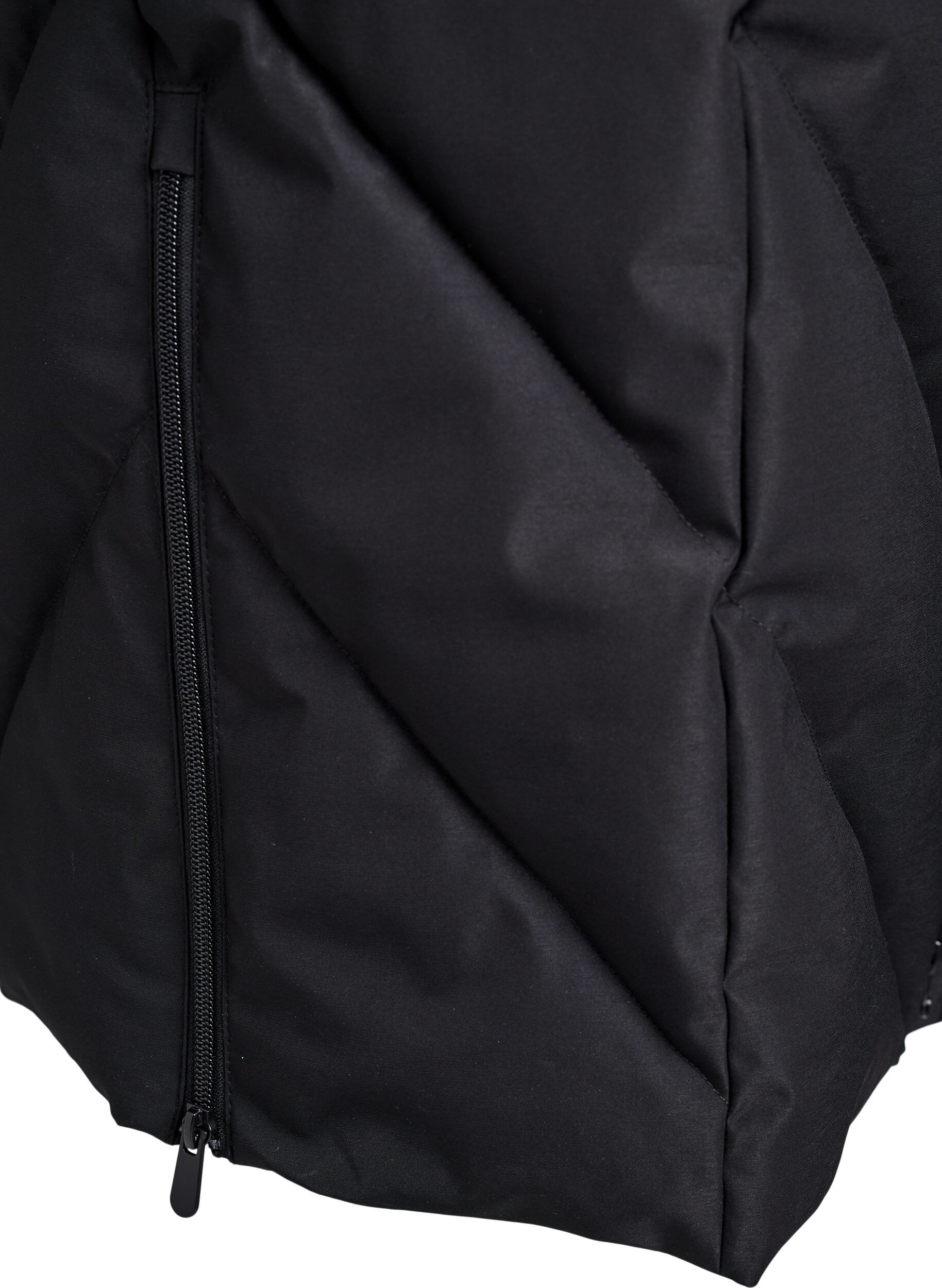 Zizzi Lang vinterjakke med h&aelig;tte og imiteret pelskrave, Sort, Packshot image number 4