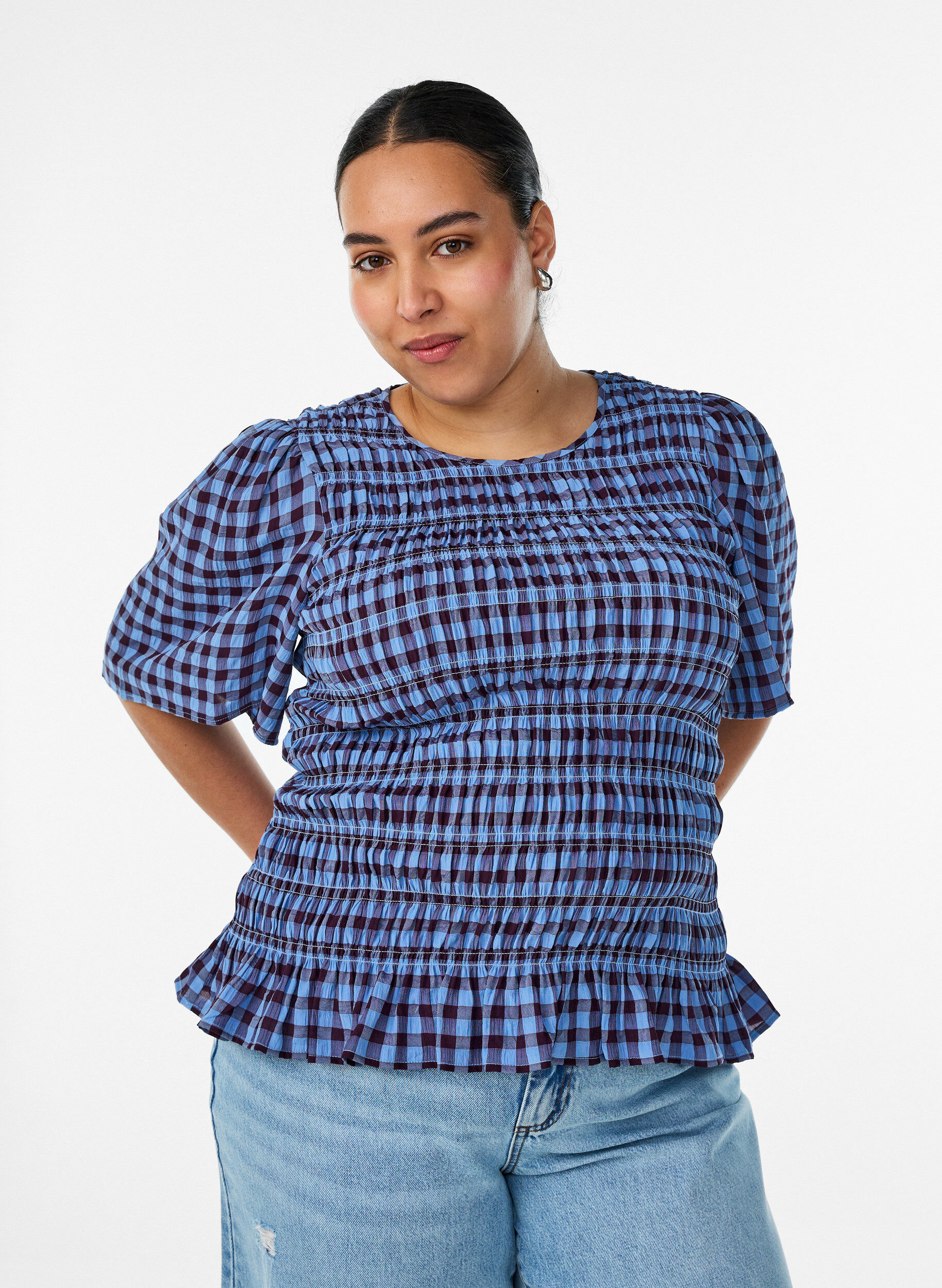 Smockbluse med gingham tern og fl&aelig;sekant, Bl&aring;, Model