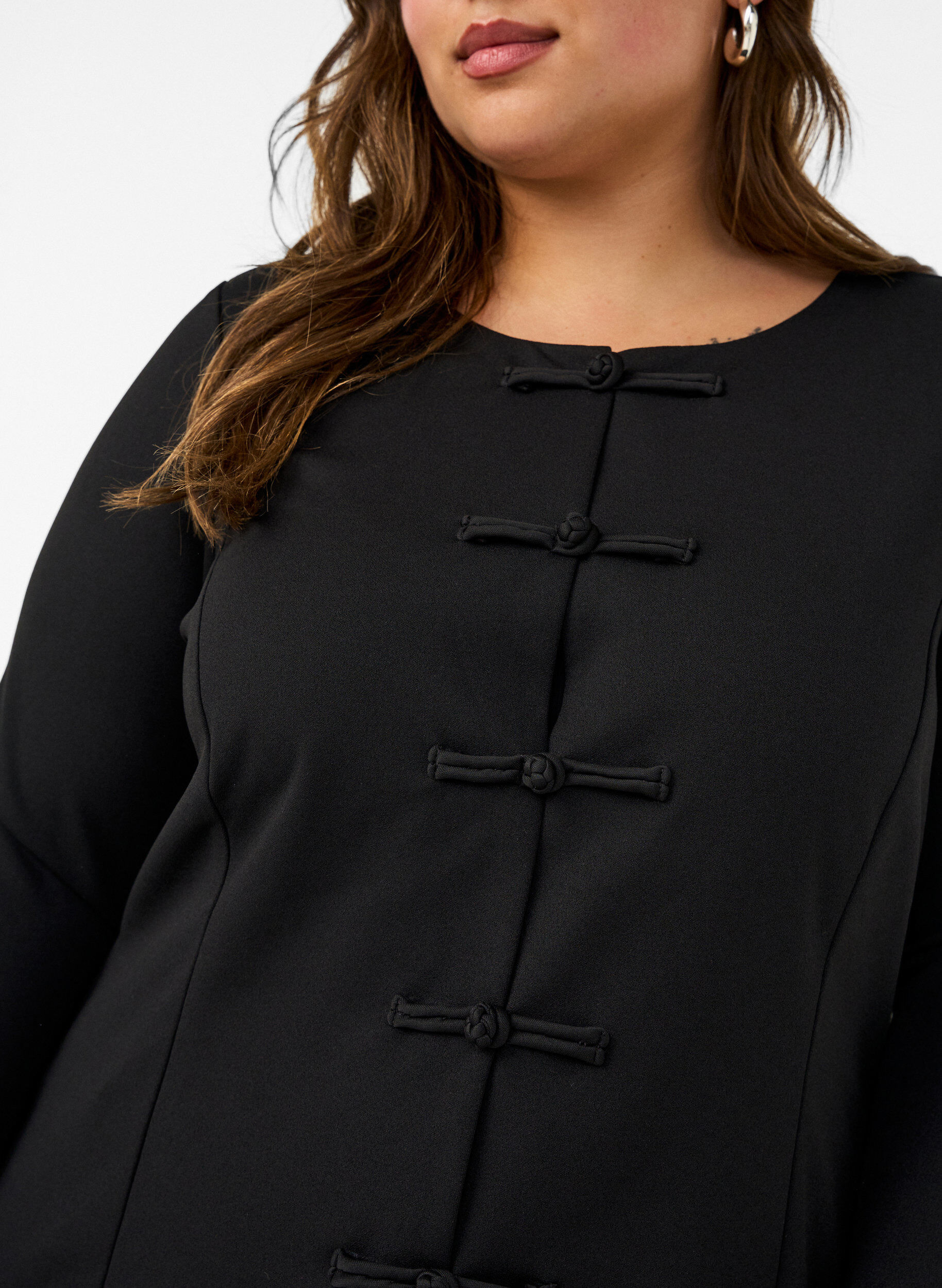 ZizziFigursyet cardigan med knudelukninger, Sort, Model image number 3