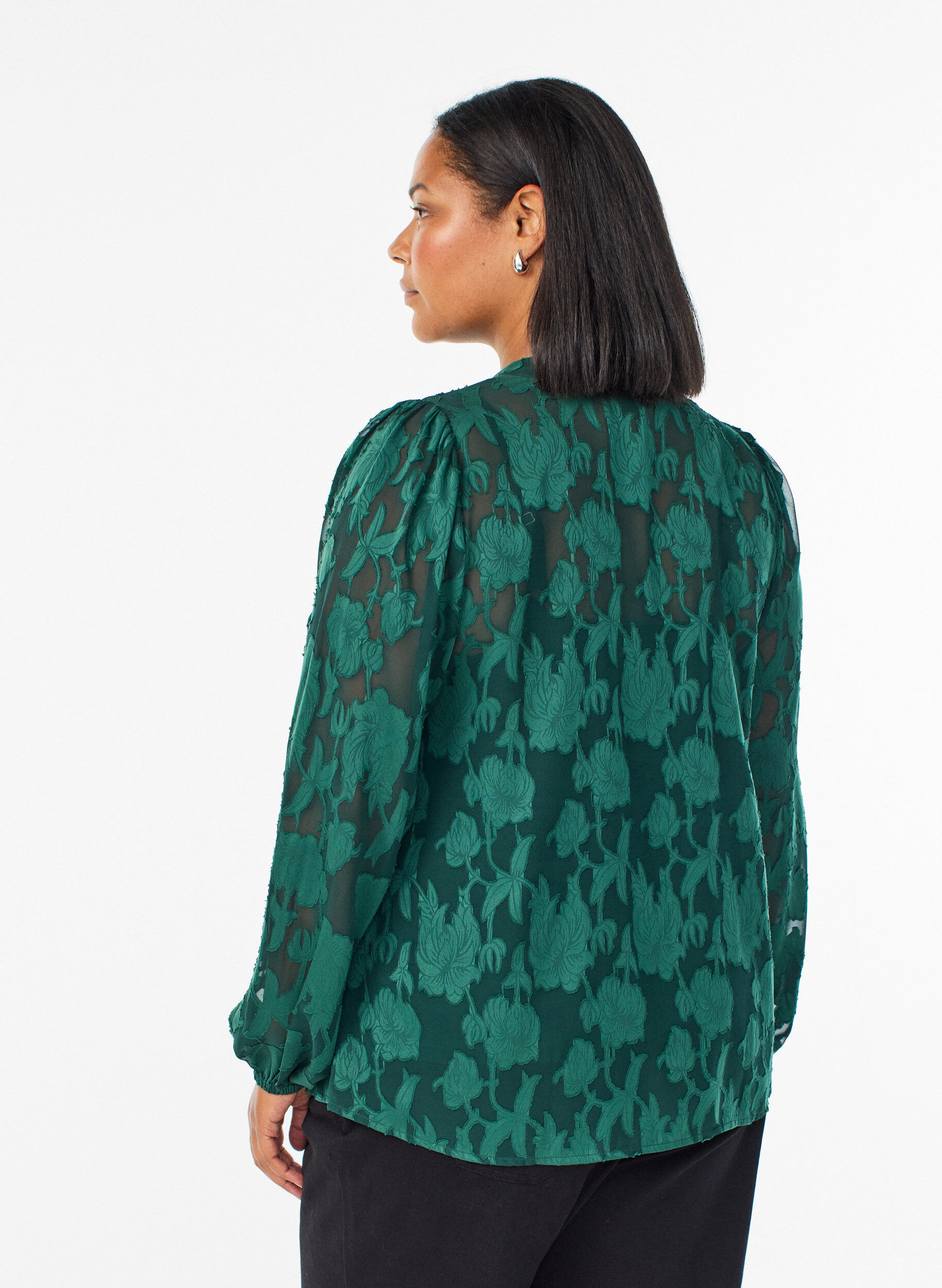 Zizzi Bluse med knapper og blomsterm&oslash;nster, Gr&oslash;n, Model image number 2