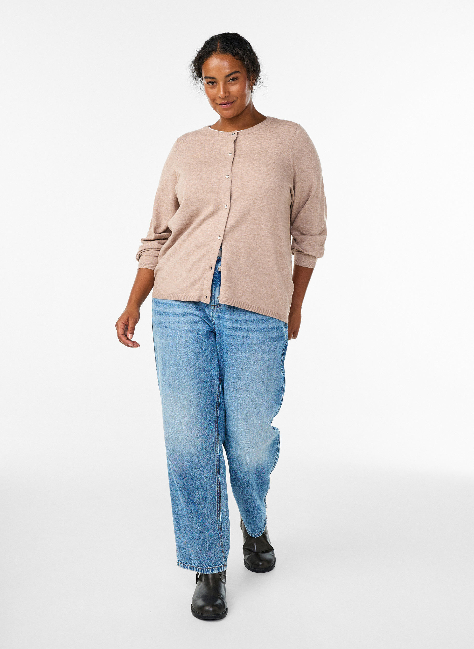 Zizzi Cardigan med runde knapper, Beige, Model image number 1