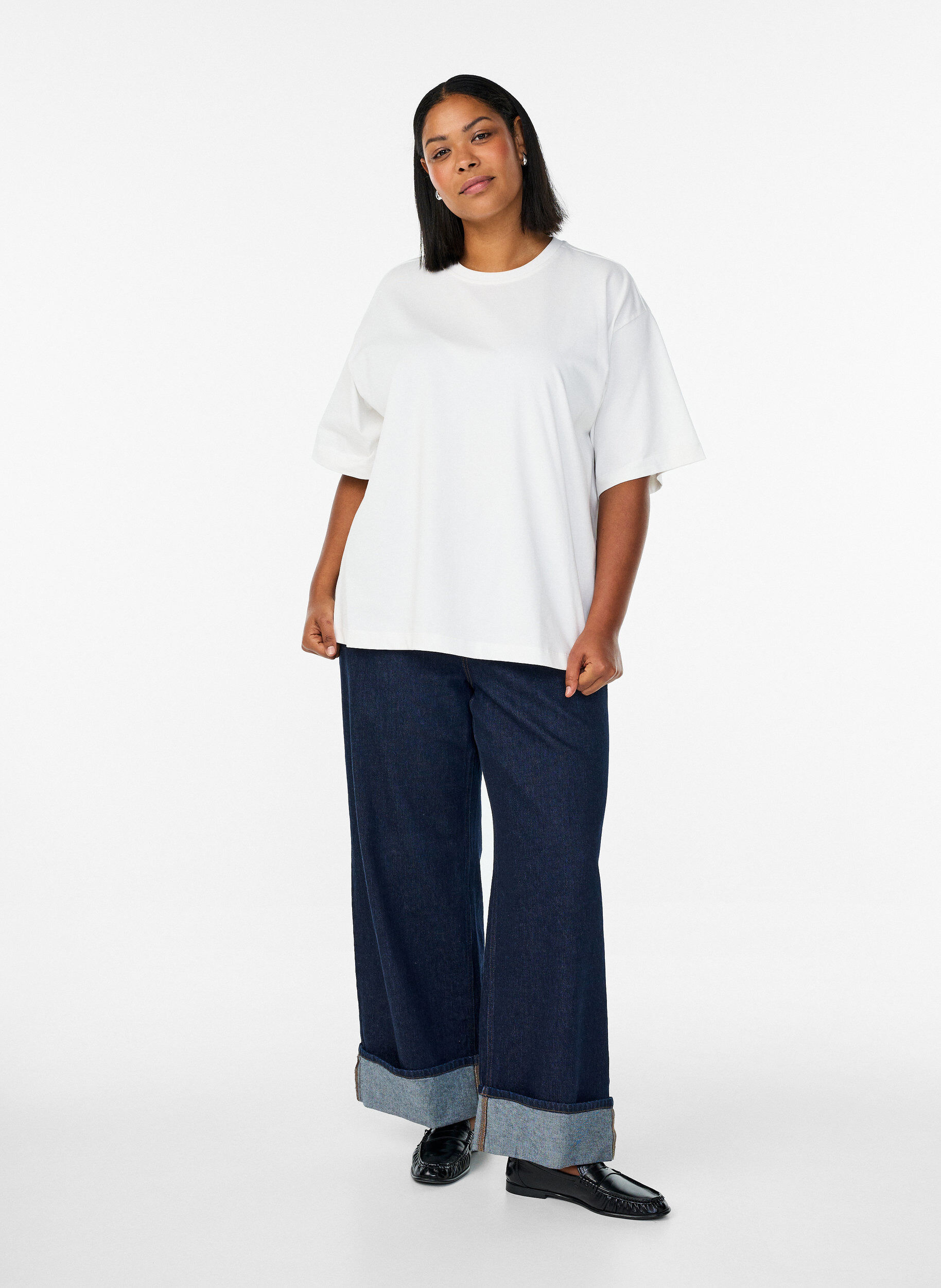 Zizzi Oversize t-shirt med 1/2 &aelig;rmer, Hvid, Model image number 1