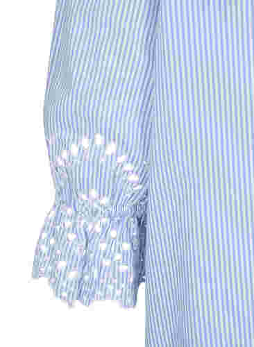 Bomuldskjole med striber og broderi anglaise, Blue Stripe, Packshot image number 3