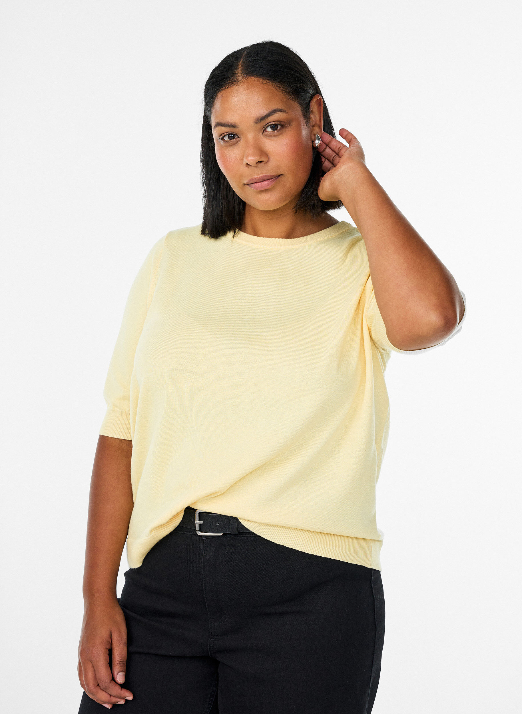 ZizziFinstrikket bluse med korte &aelig;rmer, Gul, Model image number 0