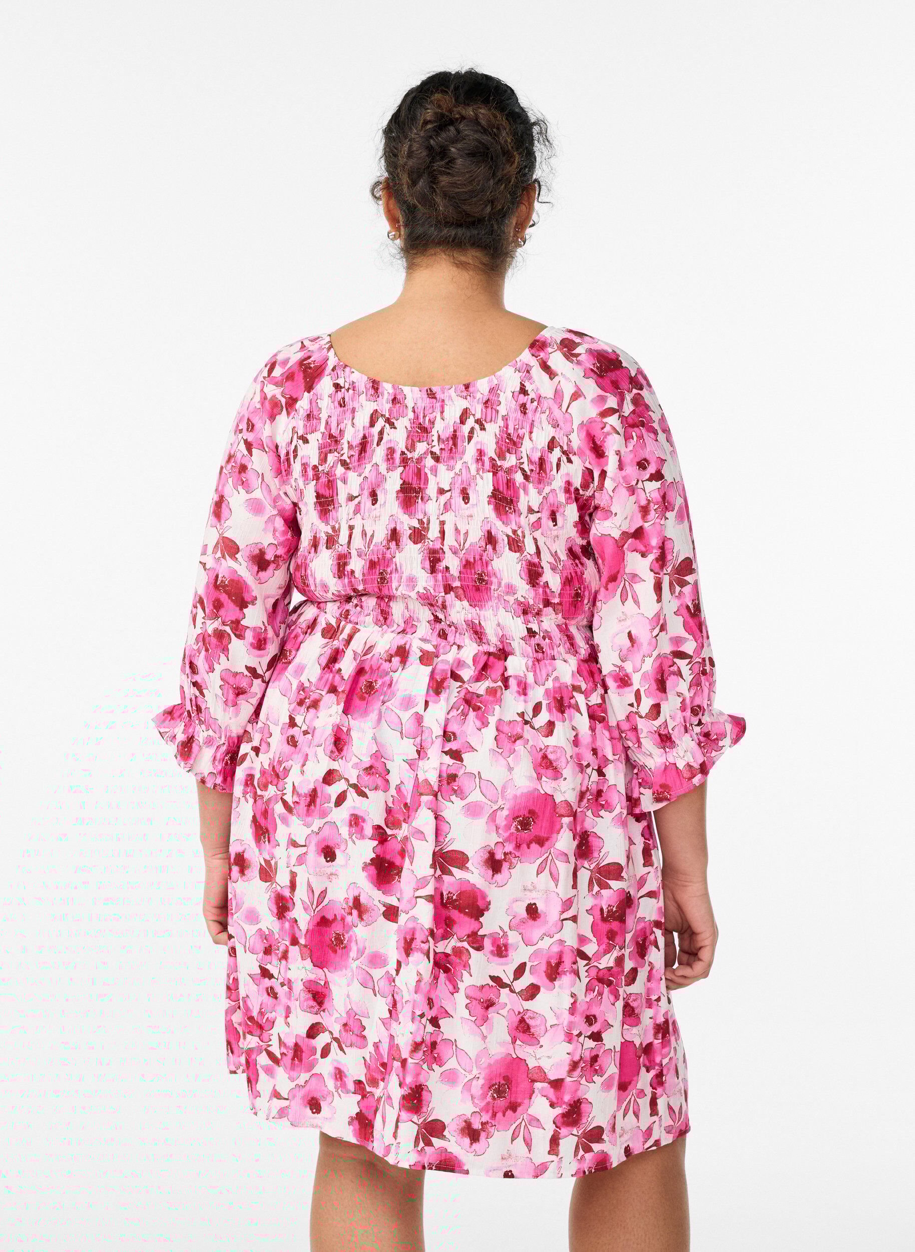 Zizzi Kjole med smock og blomsterprint, Lyser&oslash;d, Model image number 2