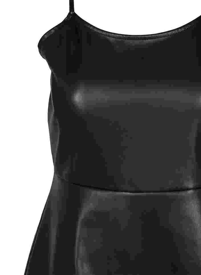 Imiteret læderkjole med a-shape, Black, Packshot image number 2