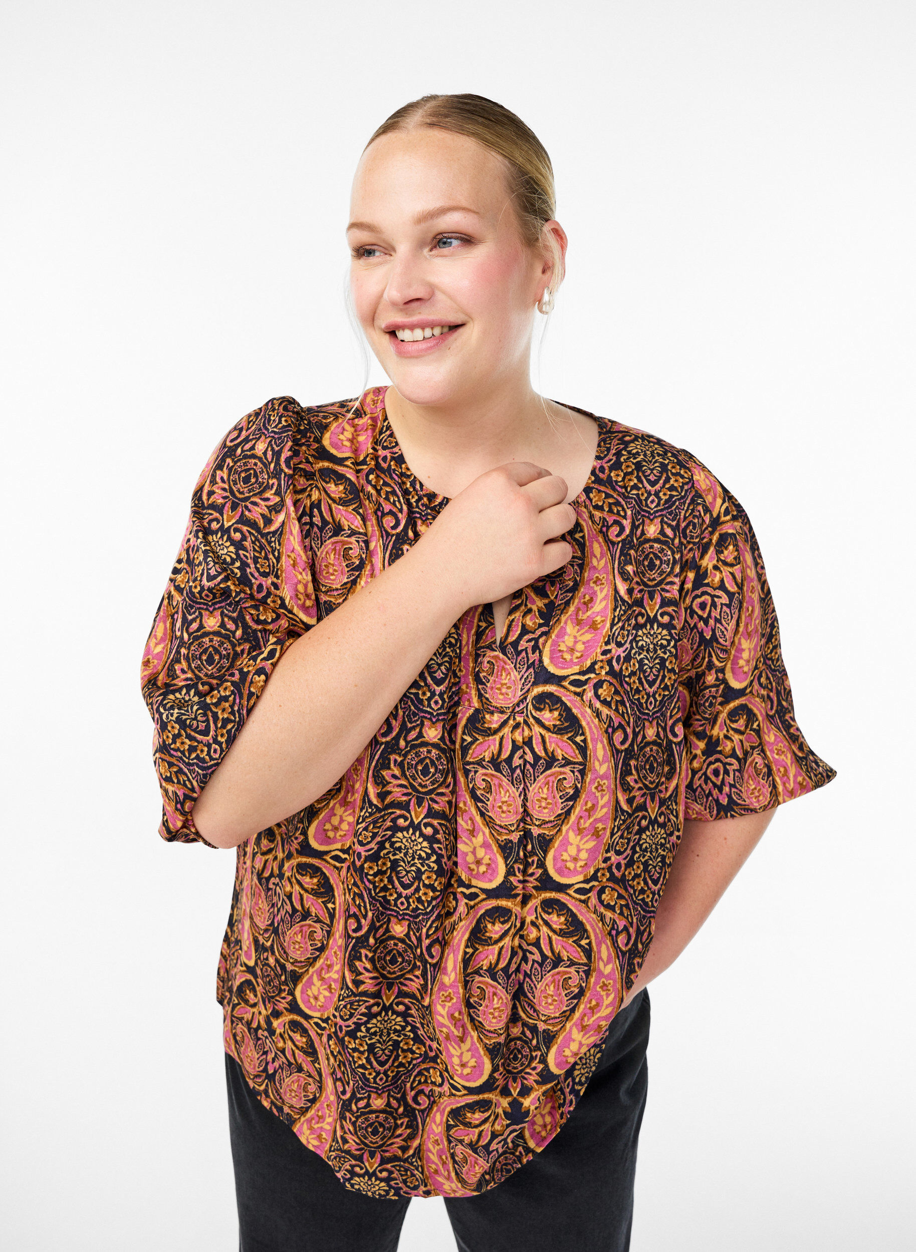 Zizzi Bluse med paisleyprint og 3/4 &aelig;rmer, Bl&aring;, Model image number 3