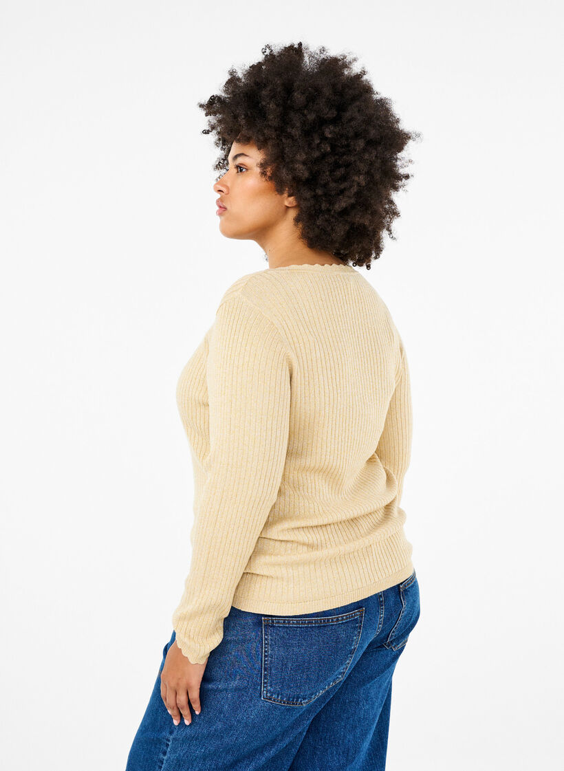 Tætsiddende strikbluse med glimmertråd, Beige, Model image number 2