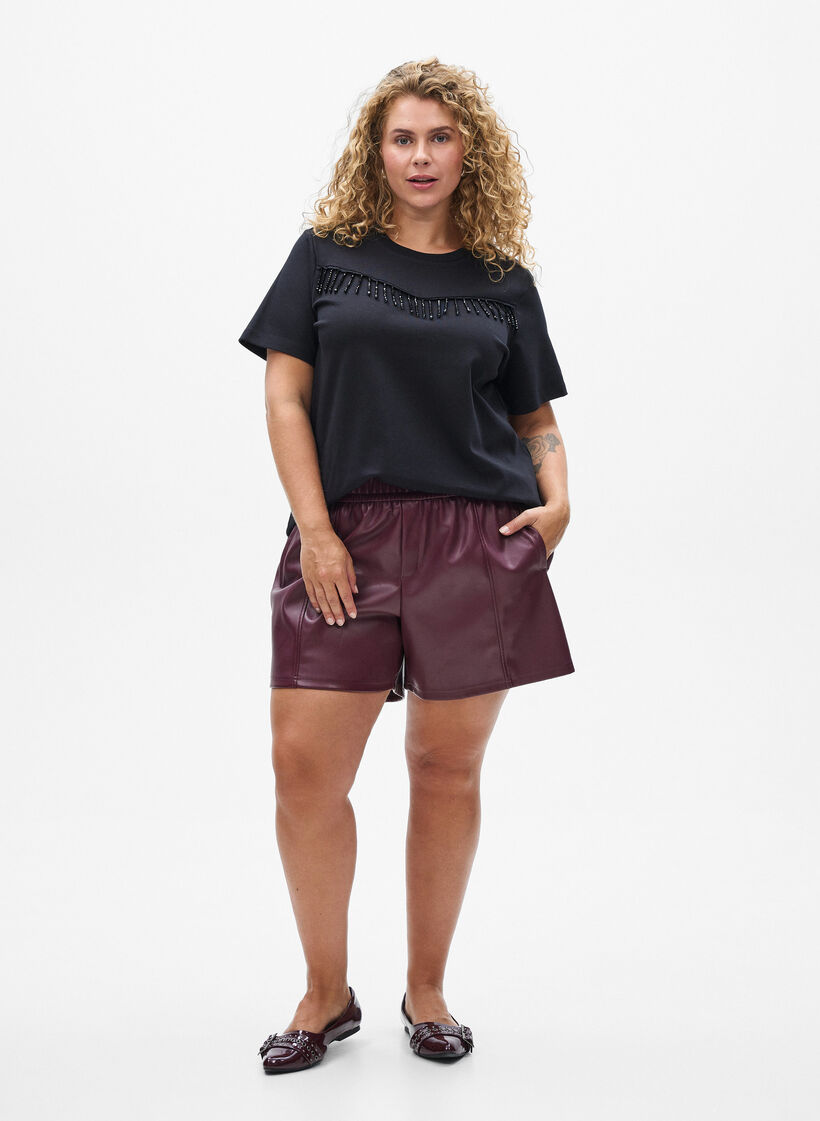 Løse shorts i imiteret læder med elastisk linning, Mørk Bordeaux, Model image number 1