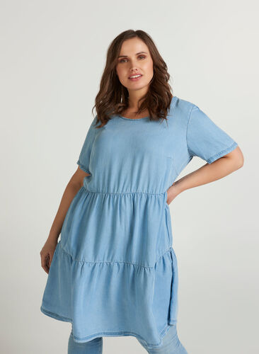Kortærmet denim kjole med læg, Light blue denim, Model image number 0