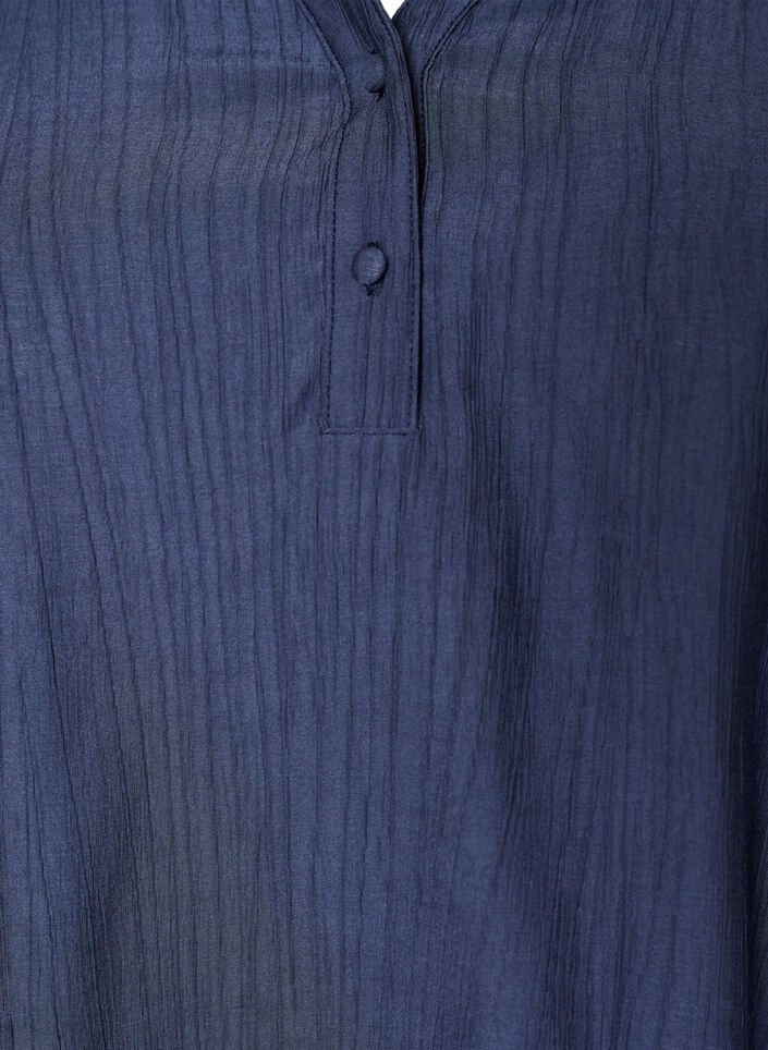 Bluse i viskoseblanding med kr&oslash;llet struktur og V-udsk&aelig;ring, Bl&aring;, Packshot image number 2