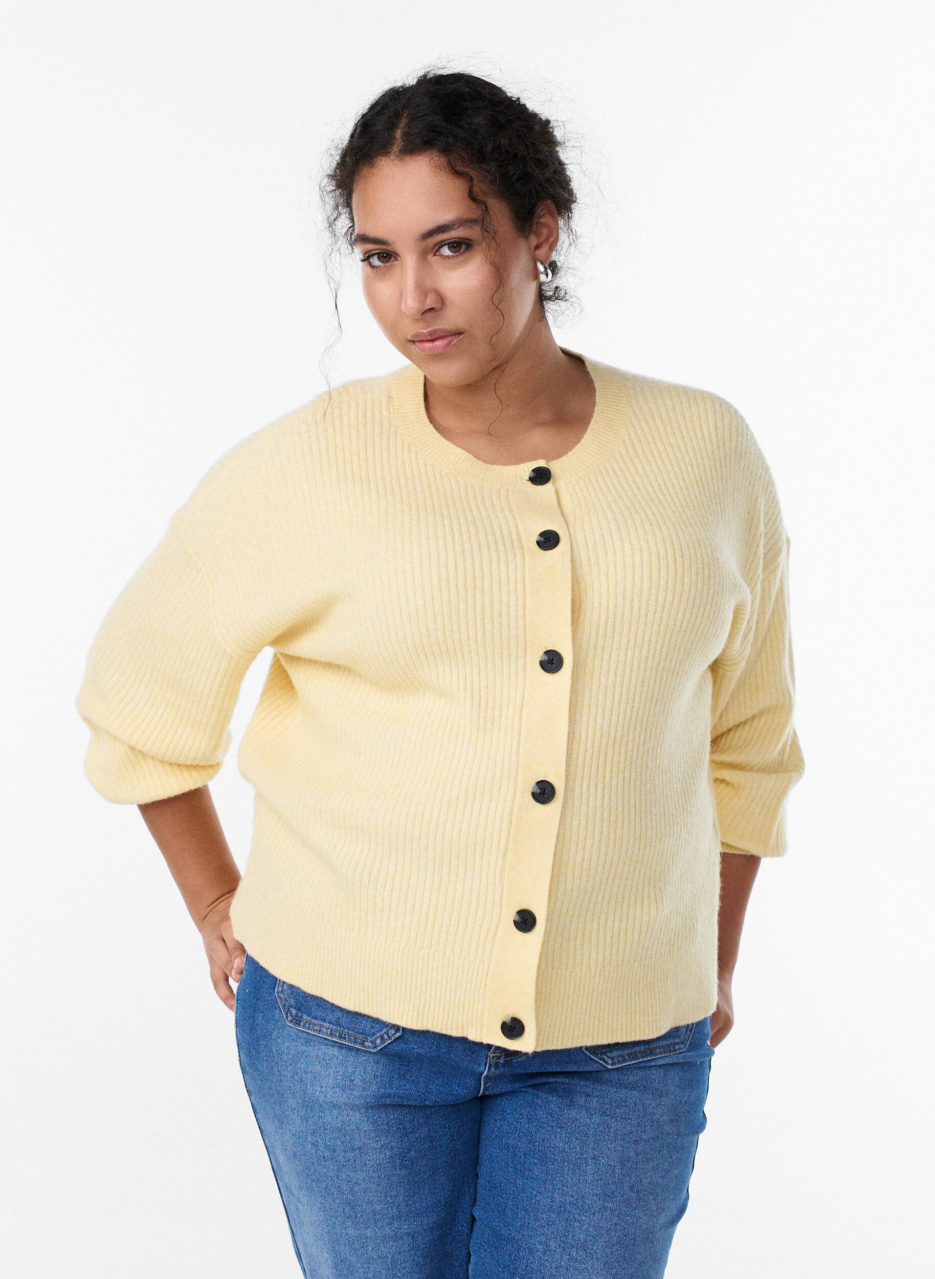 Ribstrikket cardigan med knapper, Gul, Model