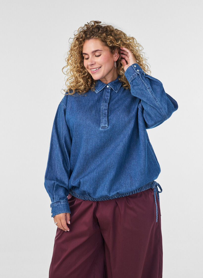 Denimbluse med ballonpasform, Bl&aring;, Model