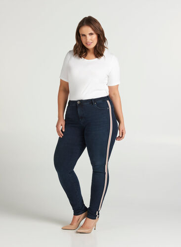 Nille jeans, Dark blue denim, Model image number 0