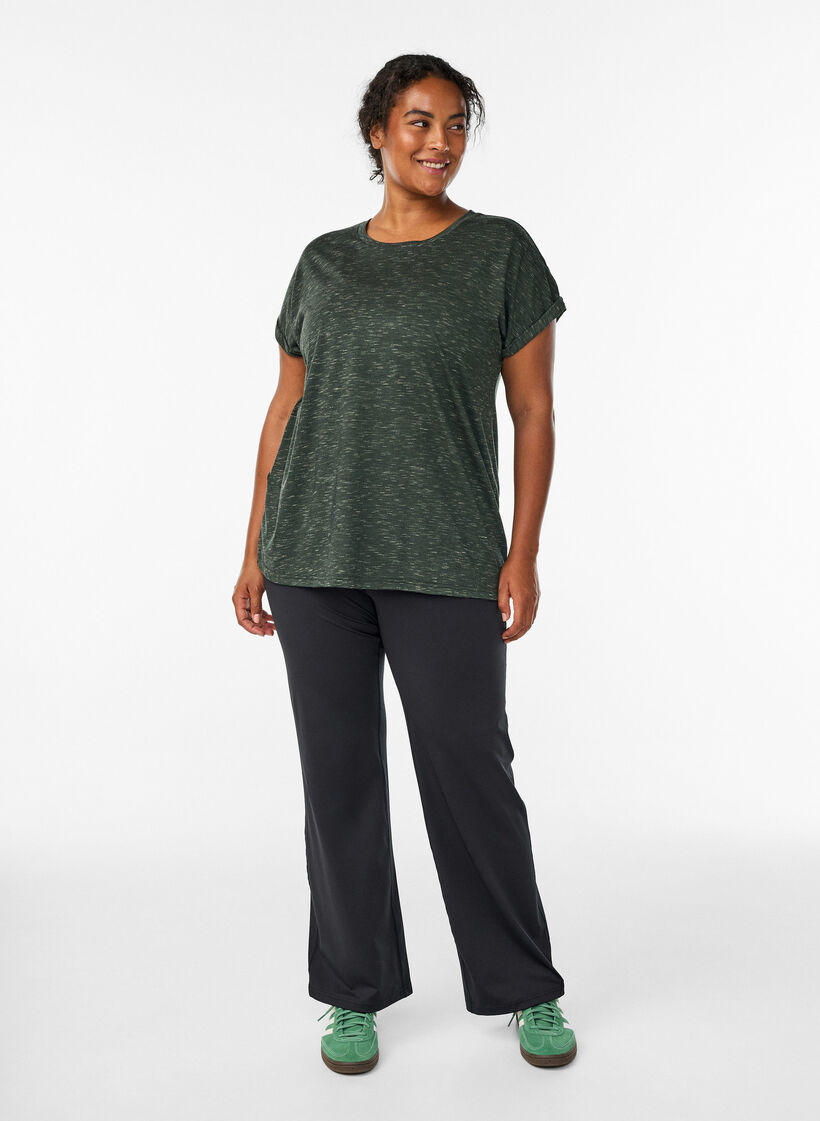 L&oslash;s tr&aelig;nings t-shirt med korte &aelig;rmer, Gr&oslash;n, Model