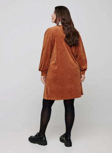 Velour kjole med lange pufærmer, Brown ASS, Model image number 1