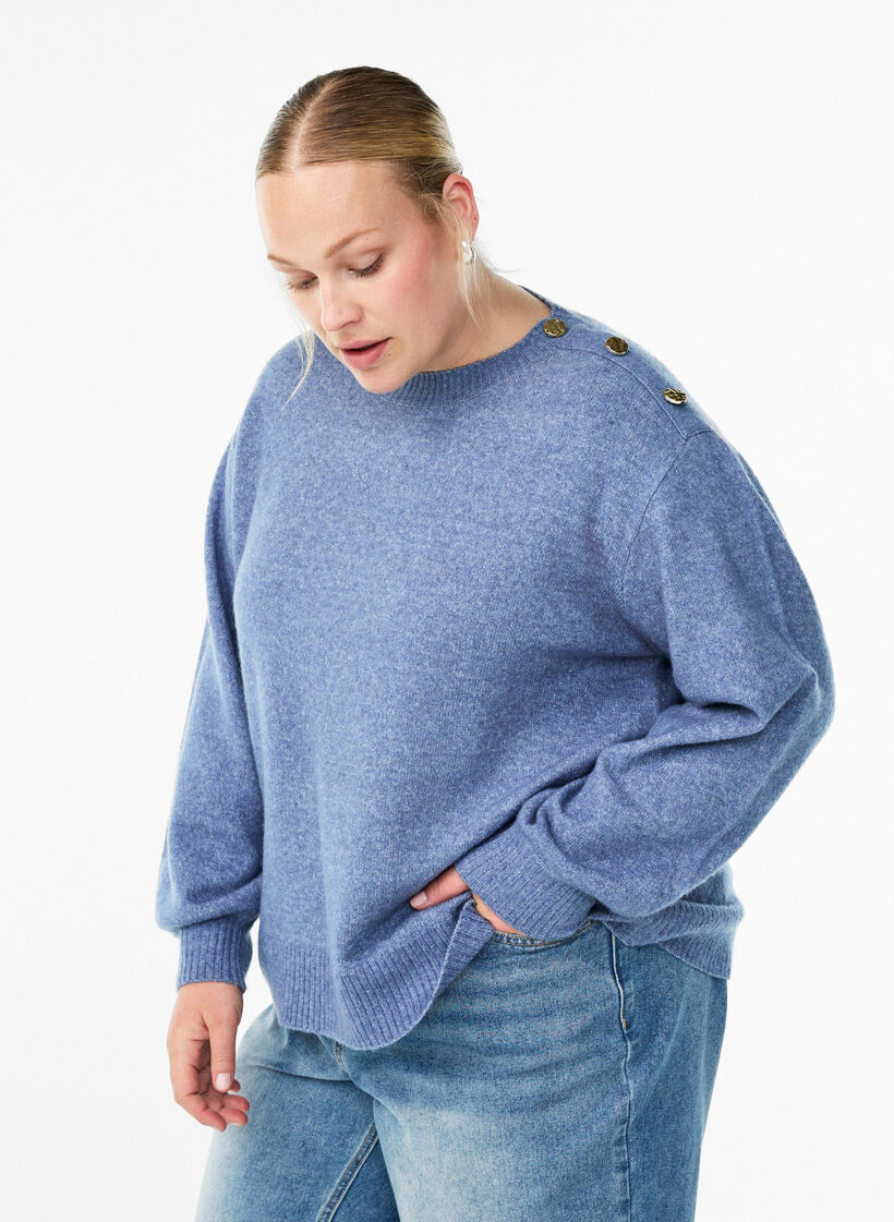 Strikbluse med knapdetalje, Bl&aring;, Model image number 0