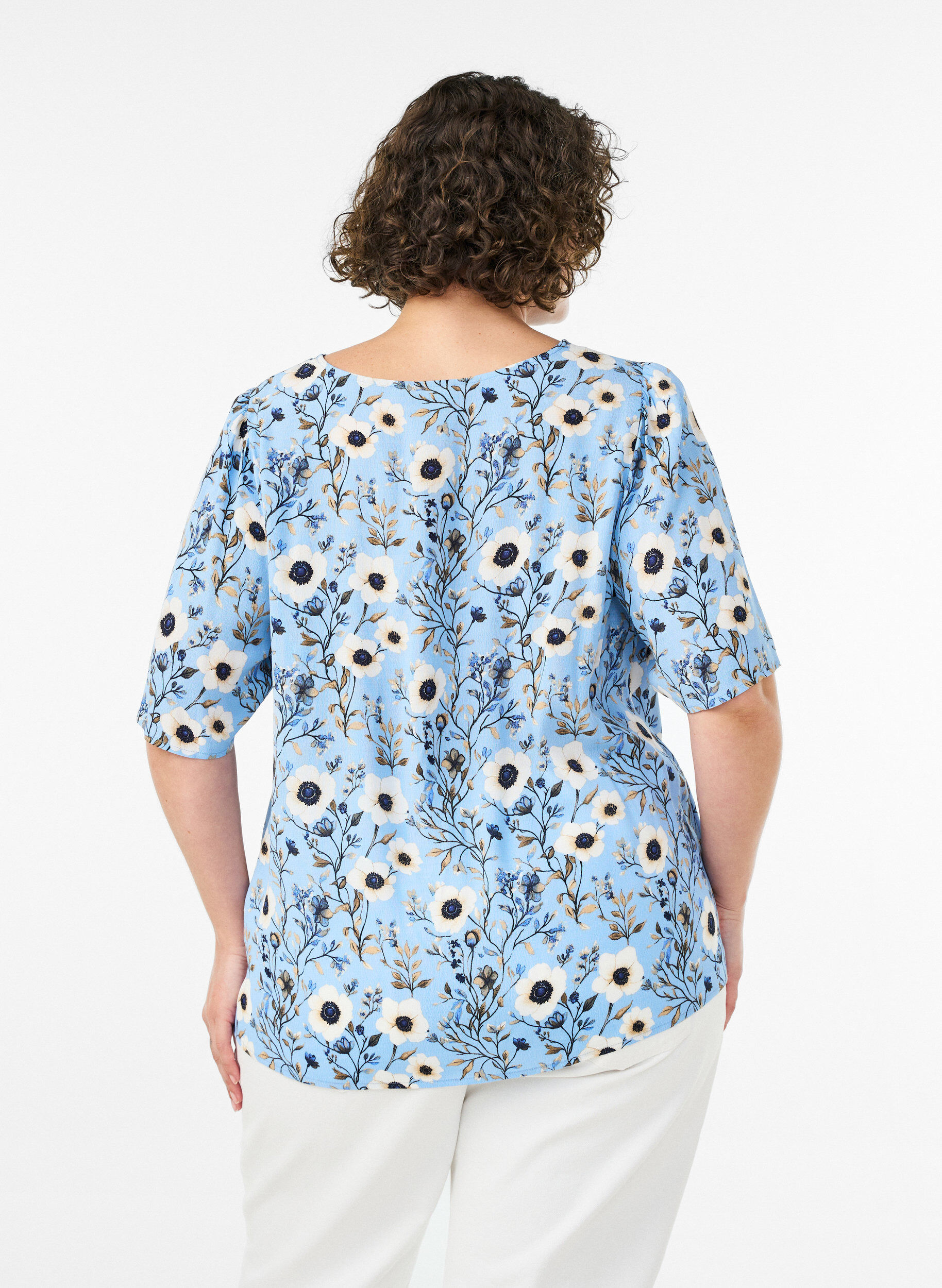ZizziBlomstret bluse med korte &aelig;rmer, Bl&aring;, Model image number 2