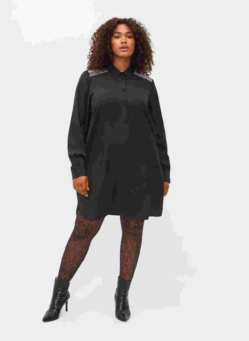Lang skjorte med perledetaljer, Black, Model image number 3