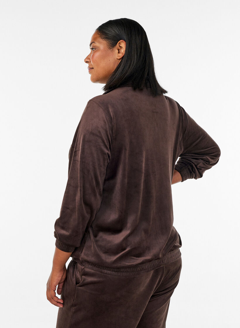 Cardigan i bl&oslash;d velour med lynl&aring;s og h&oslash;j krave, Brun, Model image number 2