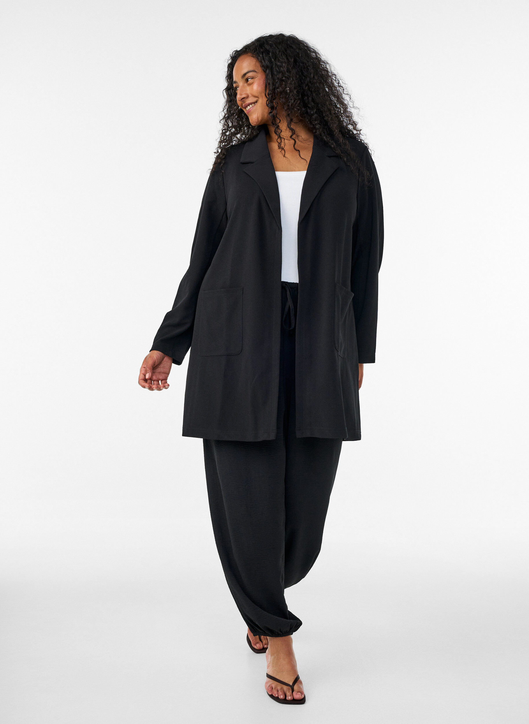 ZizziLang blazer med lommer, Sort, Model image number 1