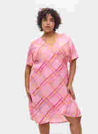 Ternet viskose kjole med wrap, Pink Check, Model