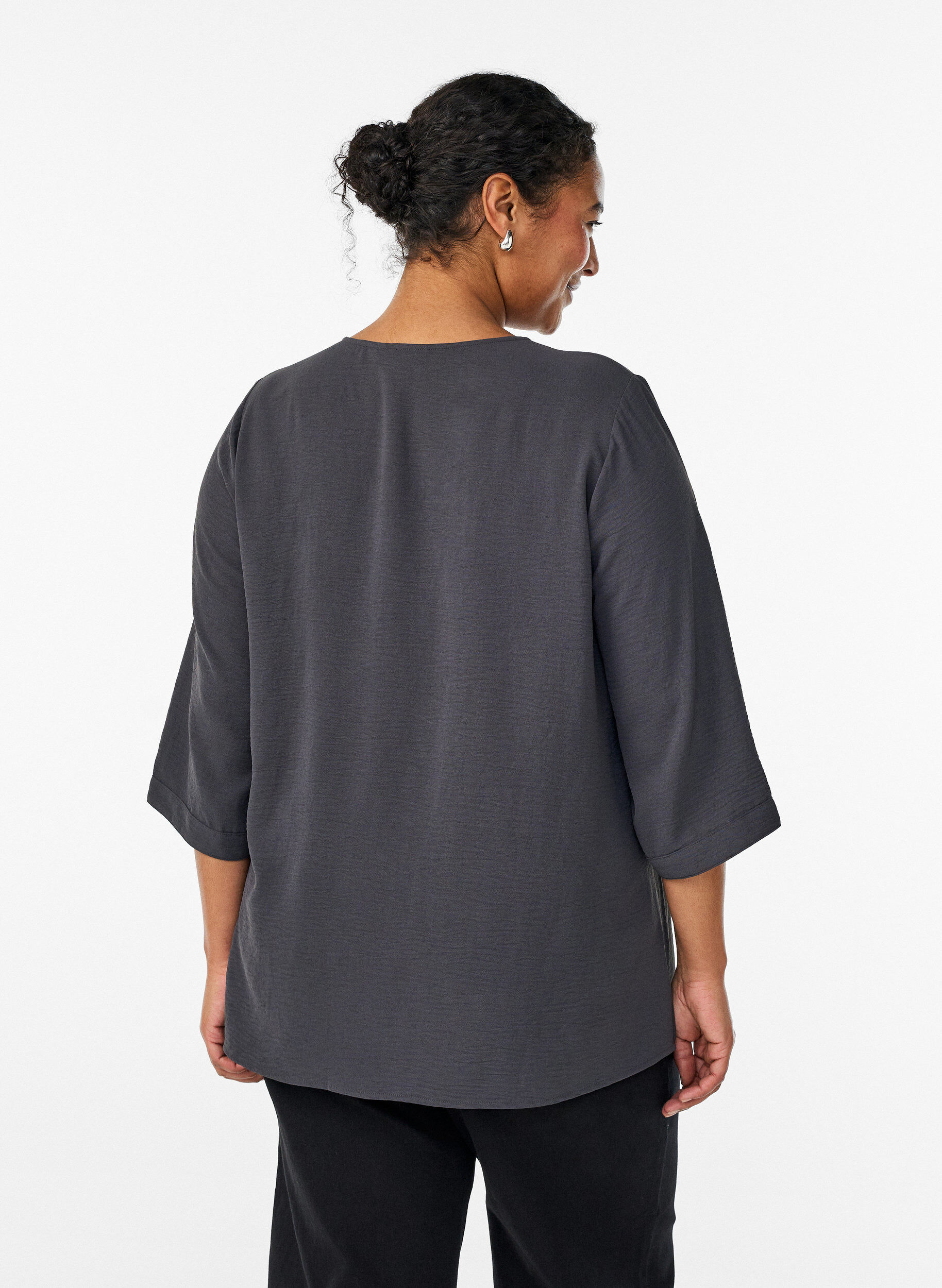 ZizziSkjortebluse med V-udsk&aelig;ring og 3/4-&aelig;rmer, Gr&aring;, Model image number 2