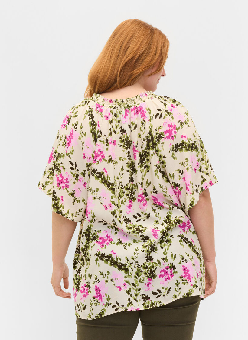 Viskose bluse med korte ærmer, Green Pink AOP, Model image number 1