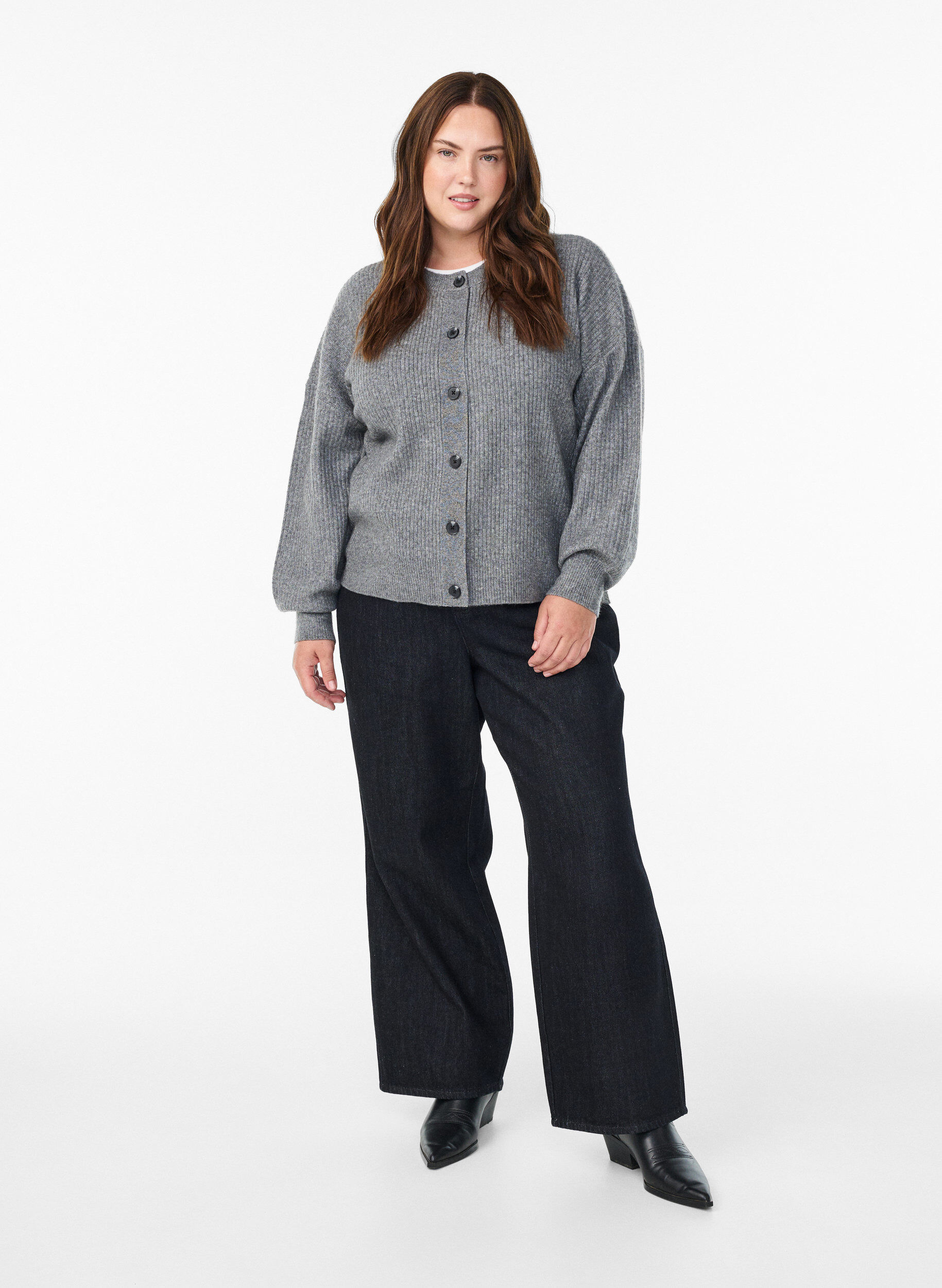 Zizzi Ribstrikket cardigan med knapper, Gr&aring;, Model image number 1