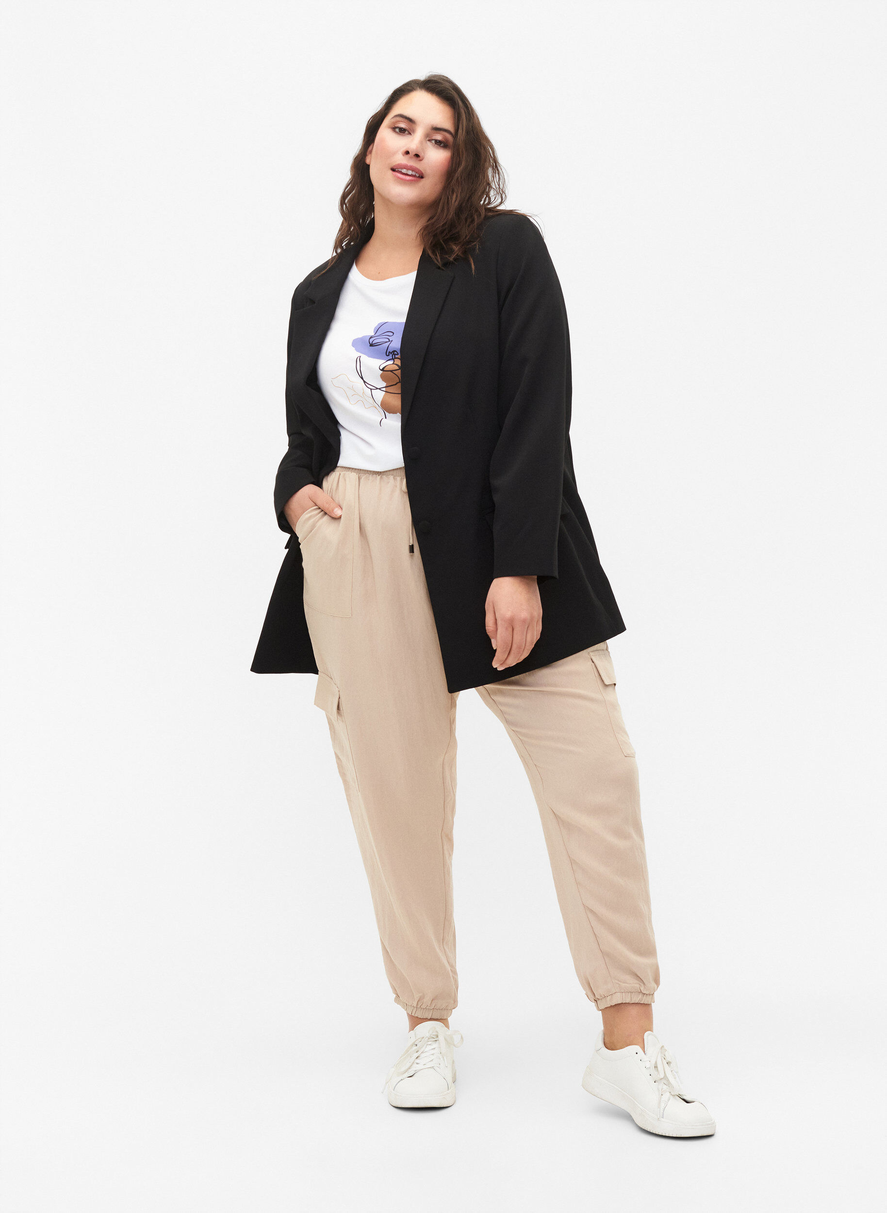 Zizzi Klassisk blazer med knaplukning, Black, Model image number 2