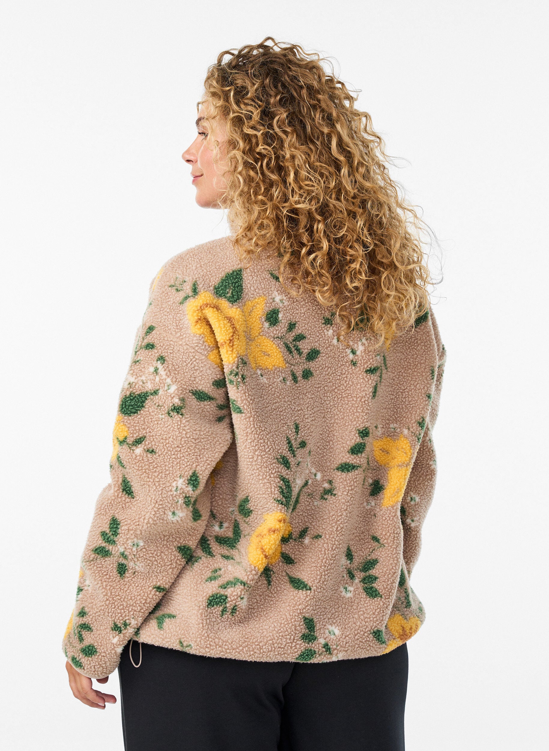 ZizziBlomstret fleecejakke med h&oslash;j hals og lynl&aring;s, Beige, Model image number 2