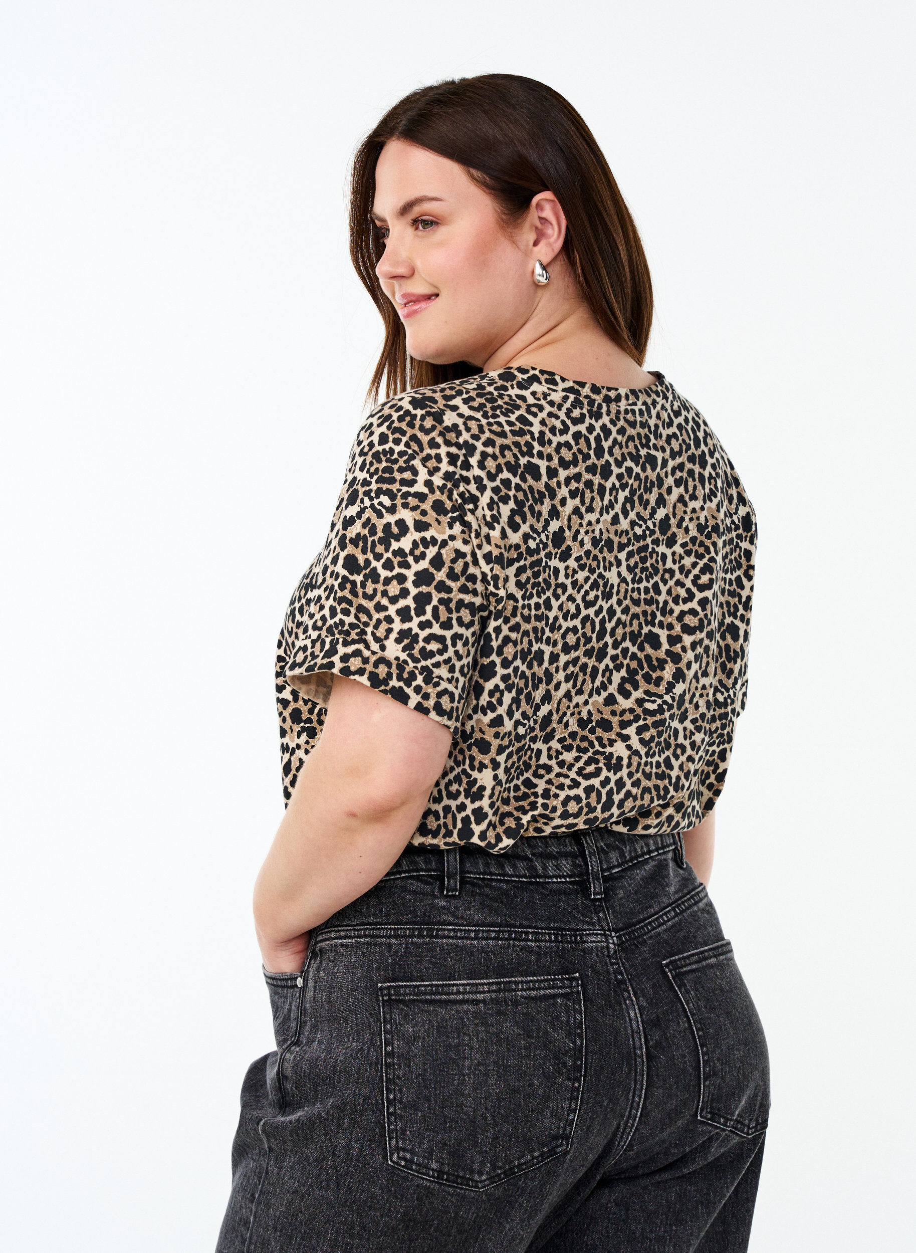 Zizzi T-shirt med rund hals og all-over print, Brun, Model image number 2