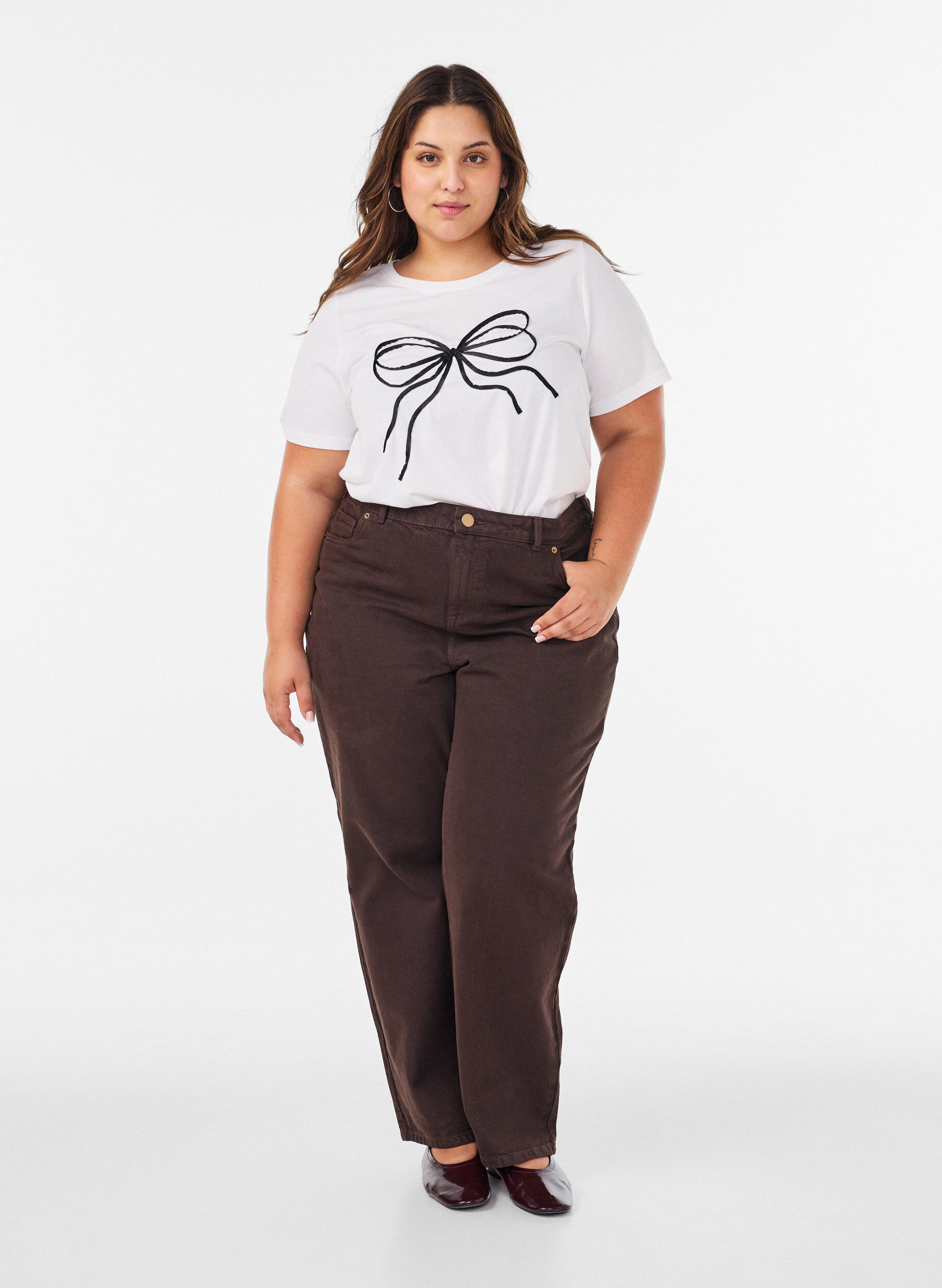 ZizziT-shirt i &oslash;kologisk bomuld med dekorativt motiv, Hvid, Model image number 1