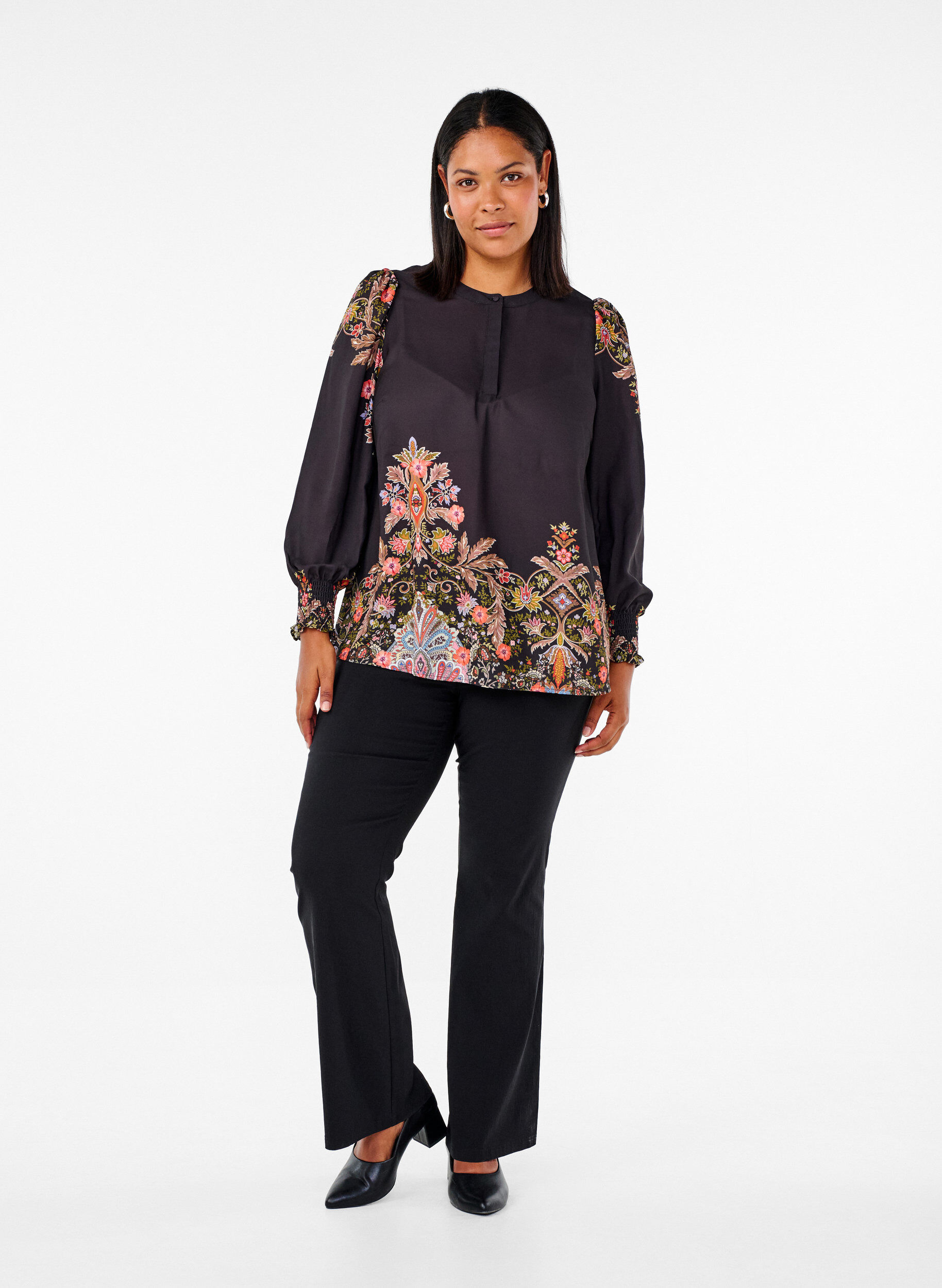 Zizzi Bluse med paisleyprint, Black Paisley, Model image number 3