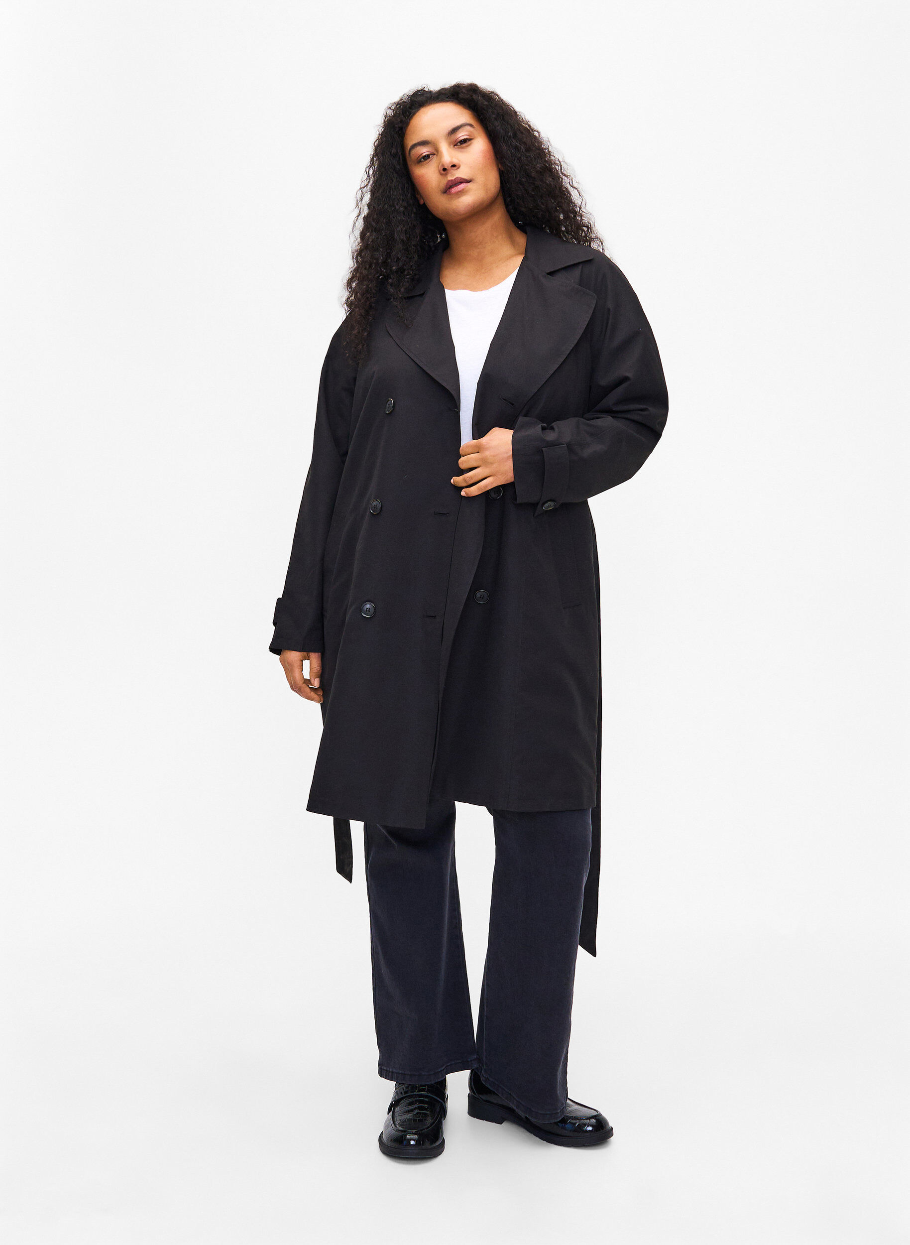 Zizzi Trenchcoat med b&aelig;lte og slids, Black, Model image number 3