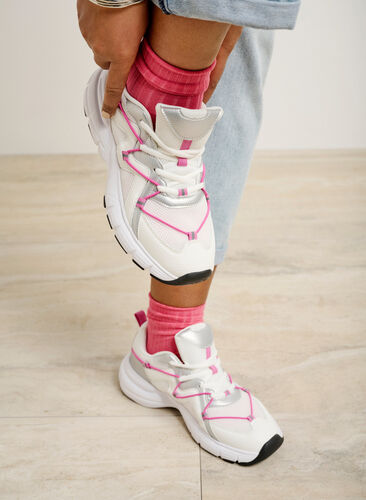 Wide fit sneakers med kontrastfarvet snøredetalje, White w. Pink, Image image number 0