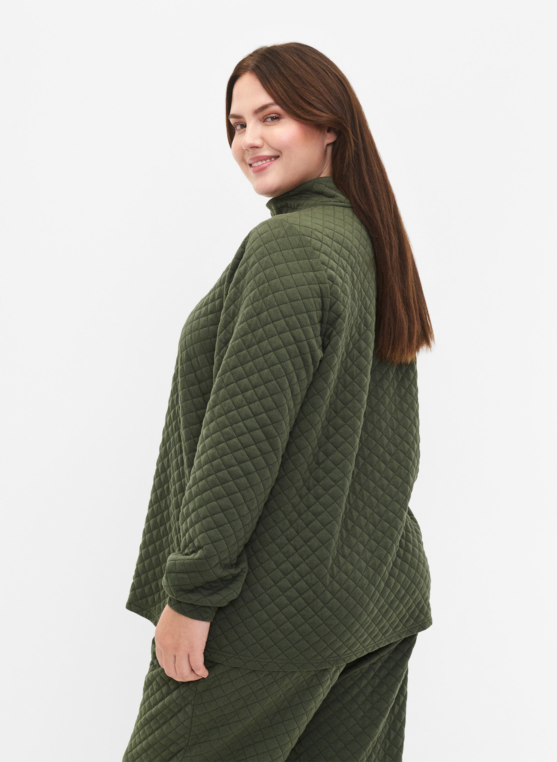 Zizzi Quiltet sweatshirt med lynl&aring;s, Thyme, Model image number 1