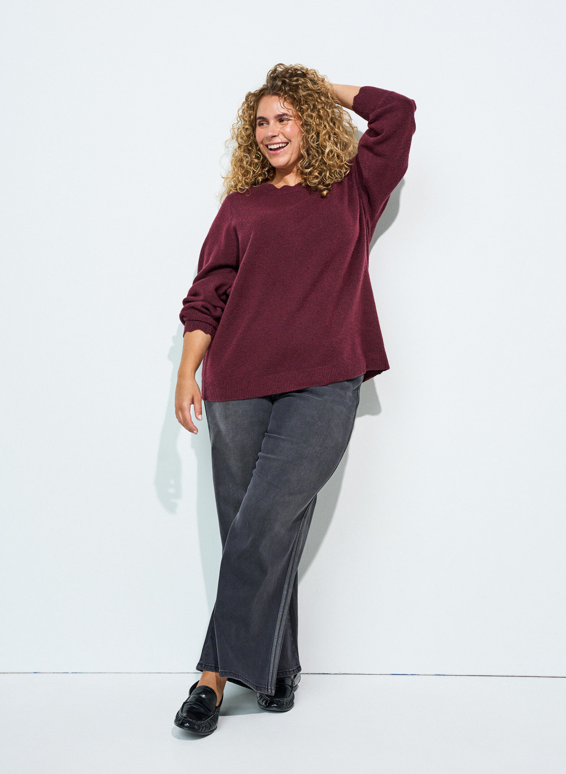 ZizziStrikbluse med b&oslash;lgekanter, R&oslash;d, Model image number 1