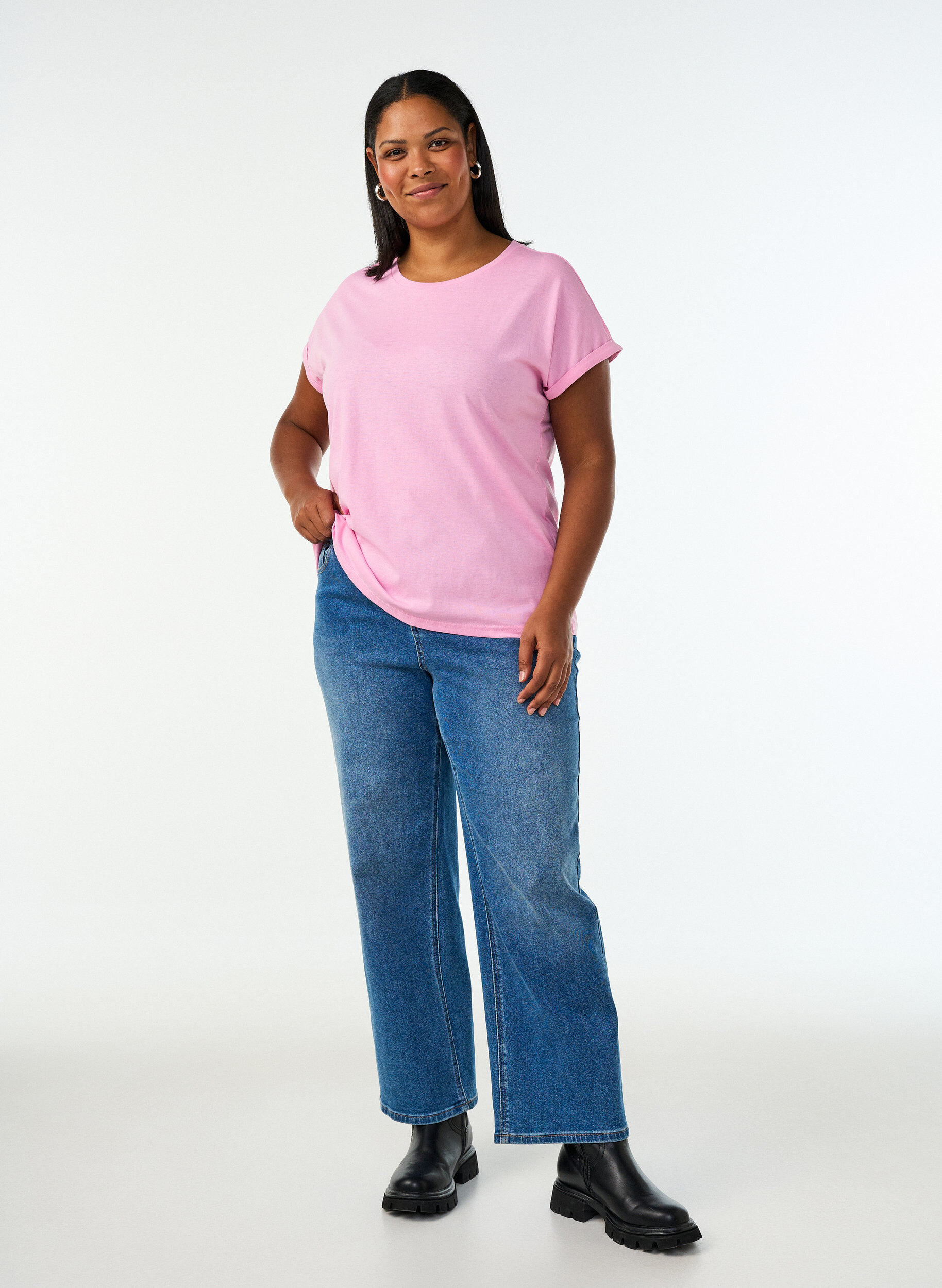 ZizziKort&aelig;rmet t-shirt i bomuldsblanding, Lyser&oslash;d, Model image number 1