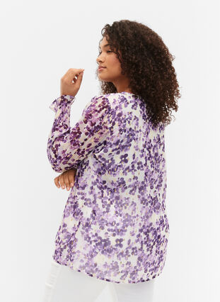 Blomstret bluse med lange ærmer og v-hals, Beige/Purple Flower, Model image number 1