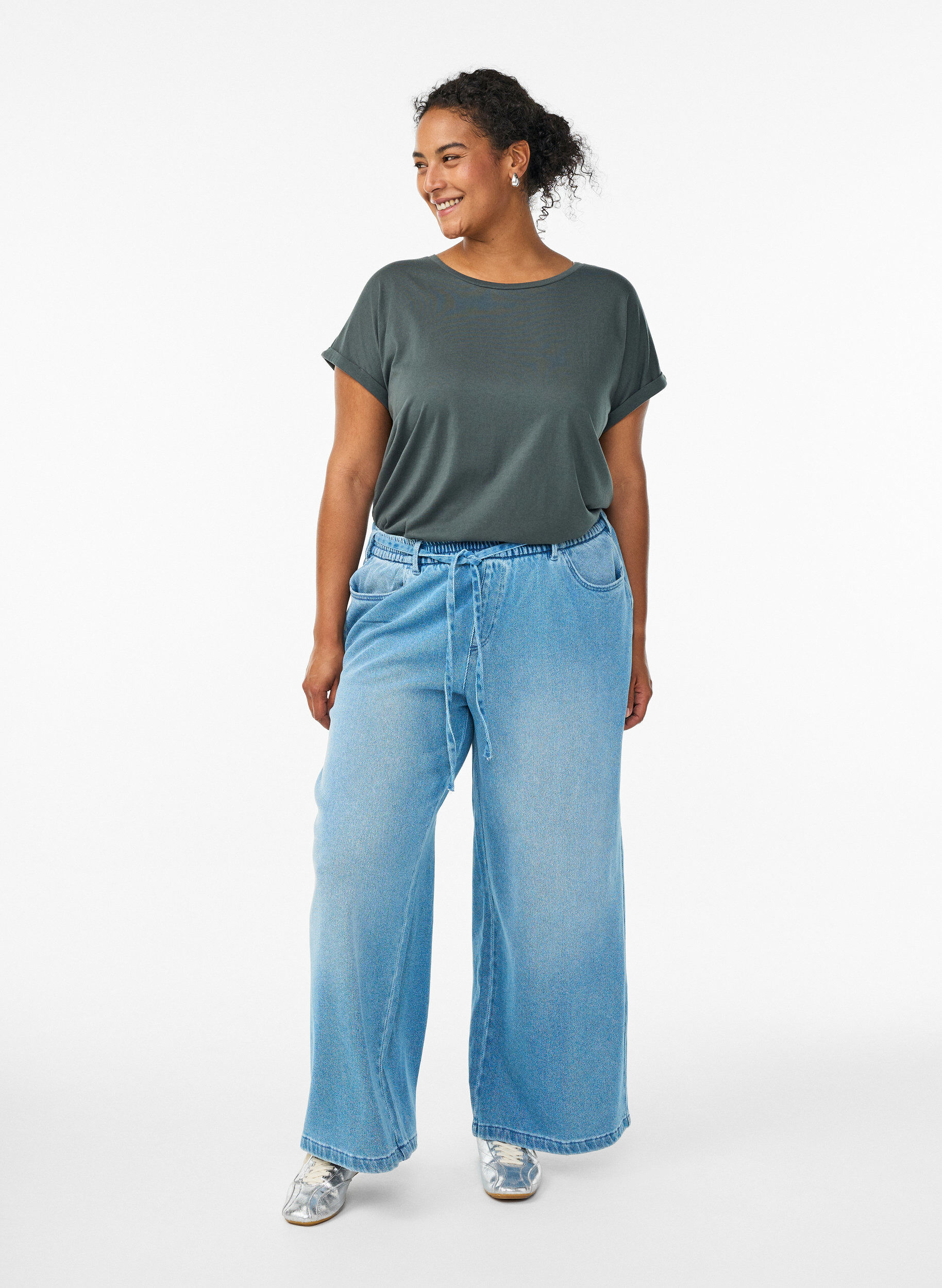 ZizziKort&aelig;rmet t-shirt i bomuldsblanding, Gr&oslash;n, Model image number 1