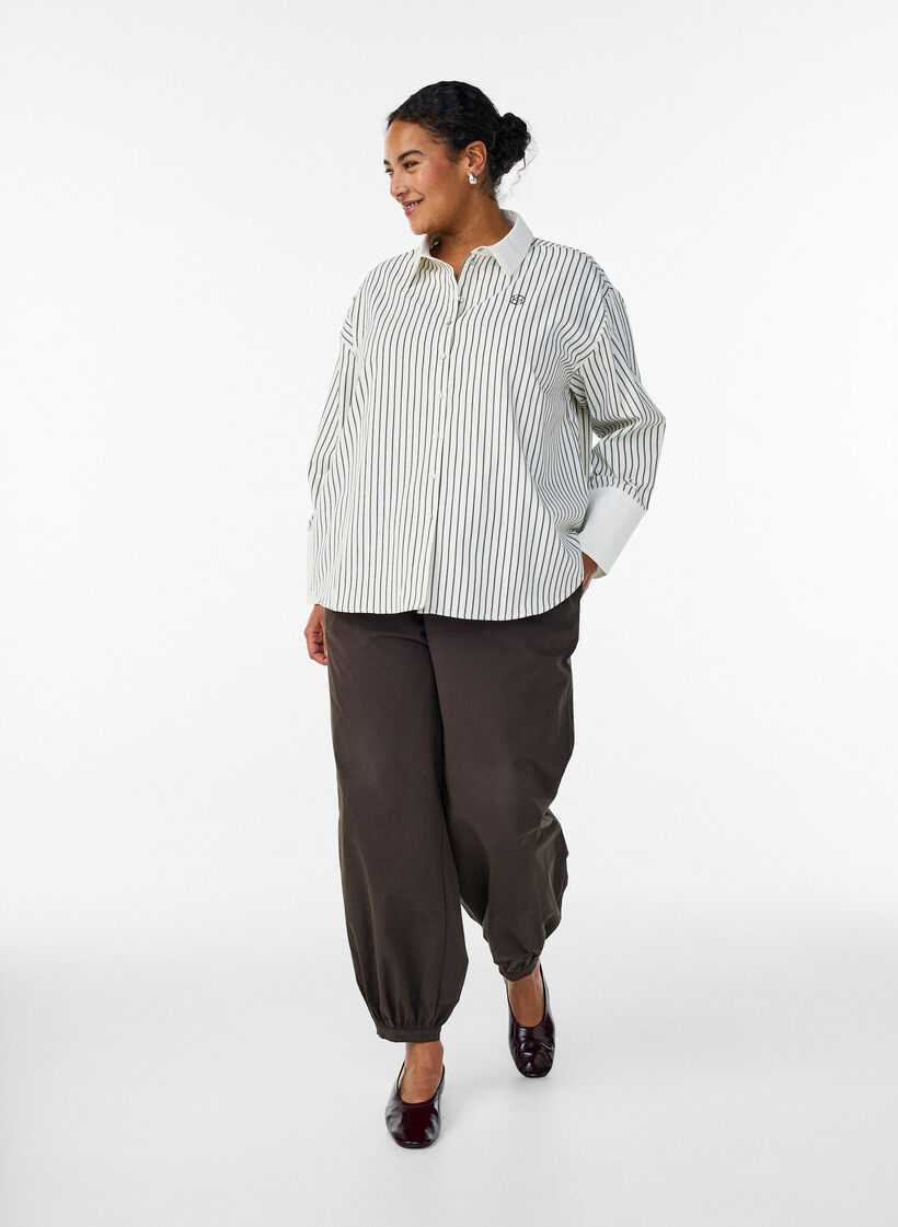 L&oslash;s skjorte med striber og brede manchetter, Hvid, Model image number 1