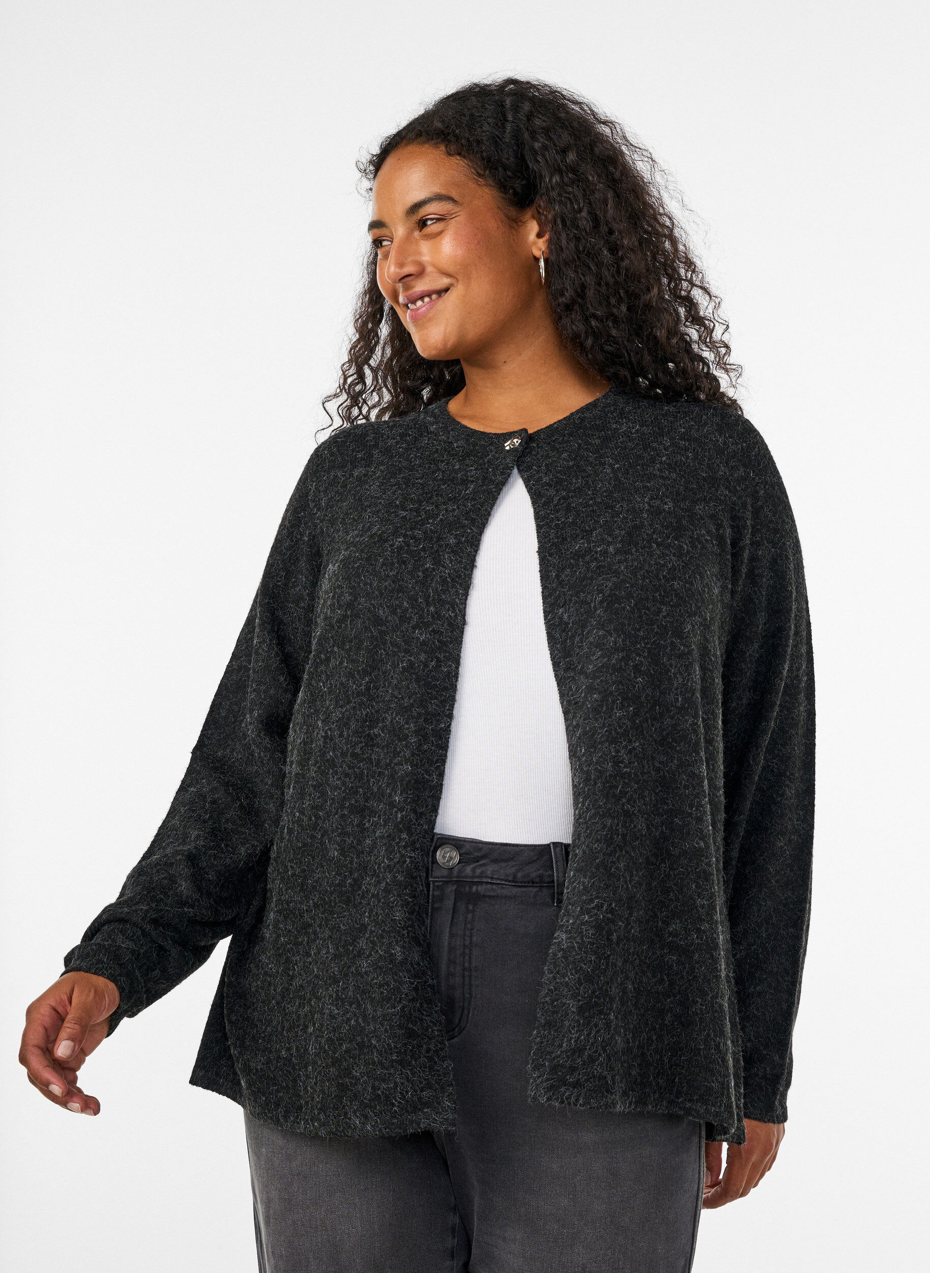 Cardigan i strik med rund hals og knaplukning, Gr&aring;, Model