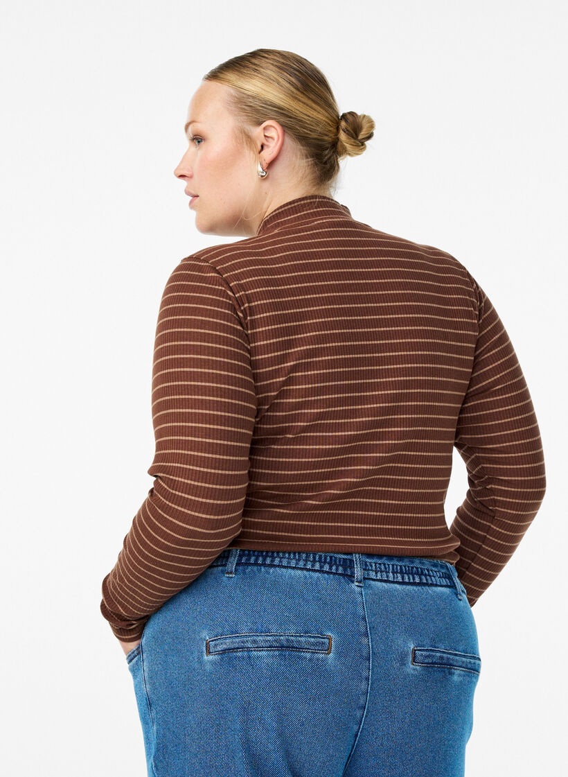 Stribet jerseybluse i ribkvalitet med høj hals, Brun, Model image number 2