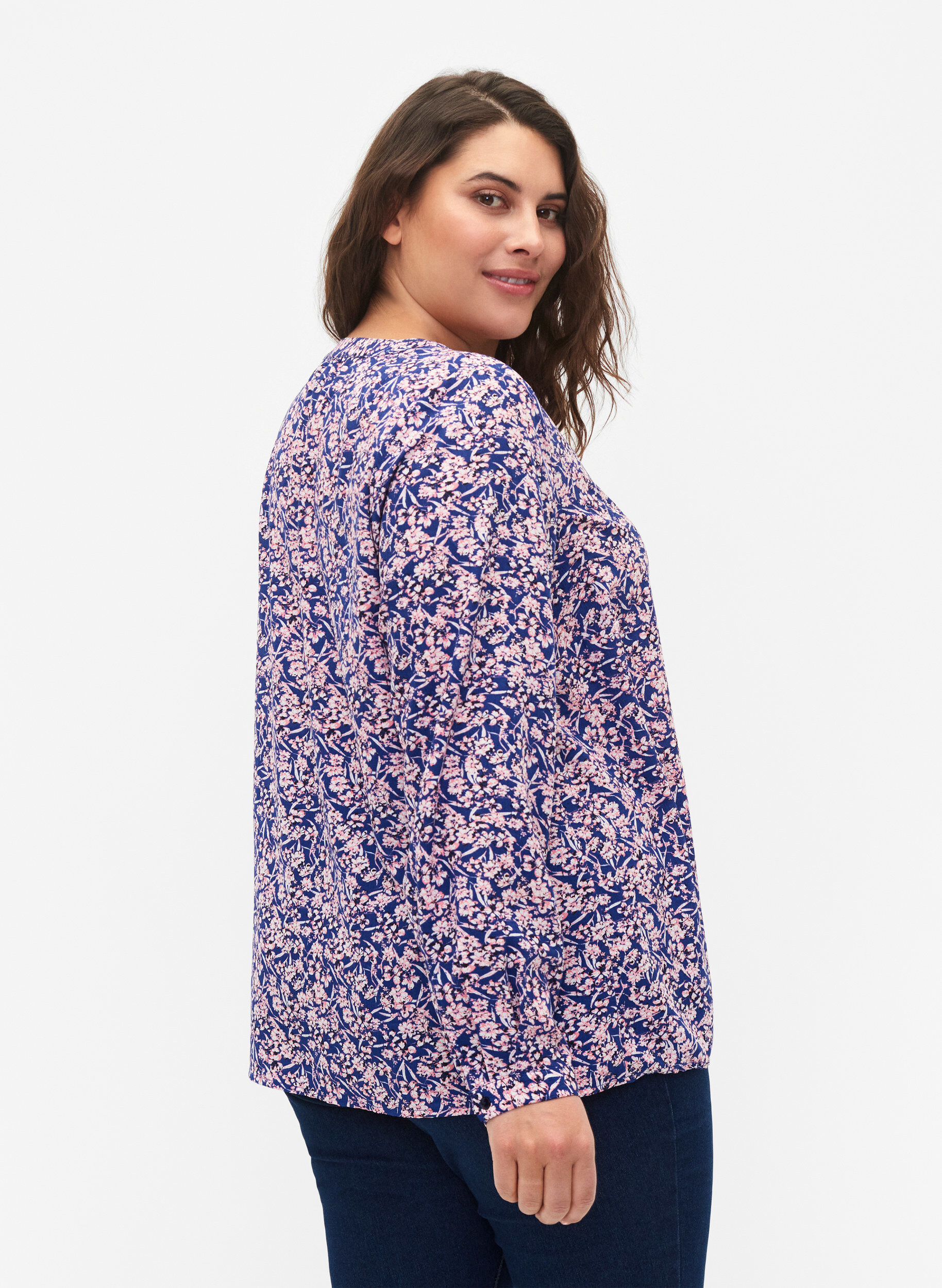 Zizzi FLASH - Lang&aelig;rmet bluse med print, Strong Blue Flower, Model image number 1